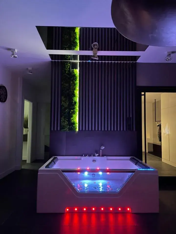 MagSpace Jacuzzi -Z WIDOKIEM NA RZEKĘ, FREE PARKING MagSpace Jacuzzi -Z WIDOKIEM NA RZEKĘ, FREE PARKING