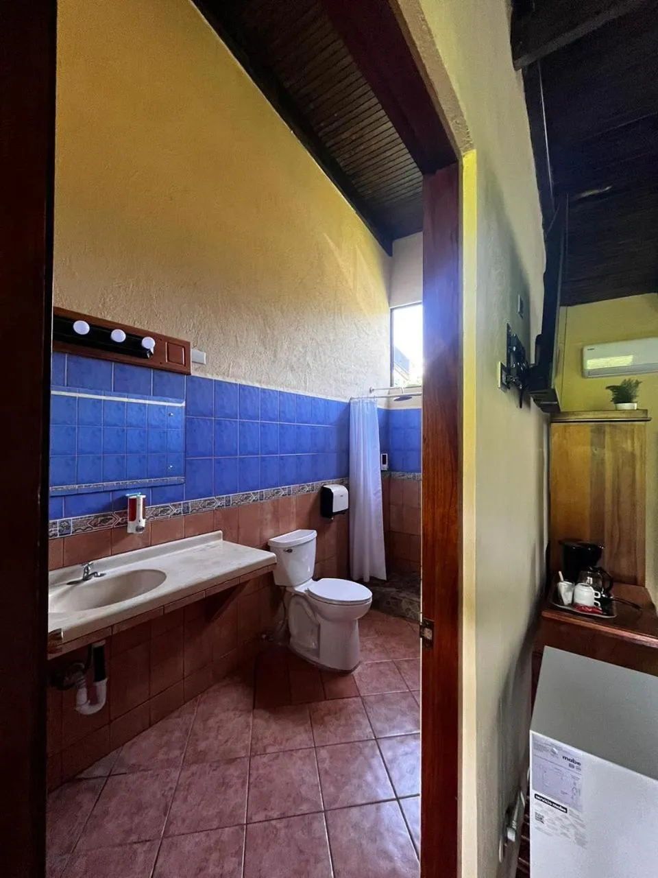 Bathroom in Confort Arenal