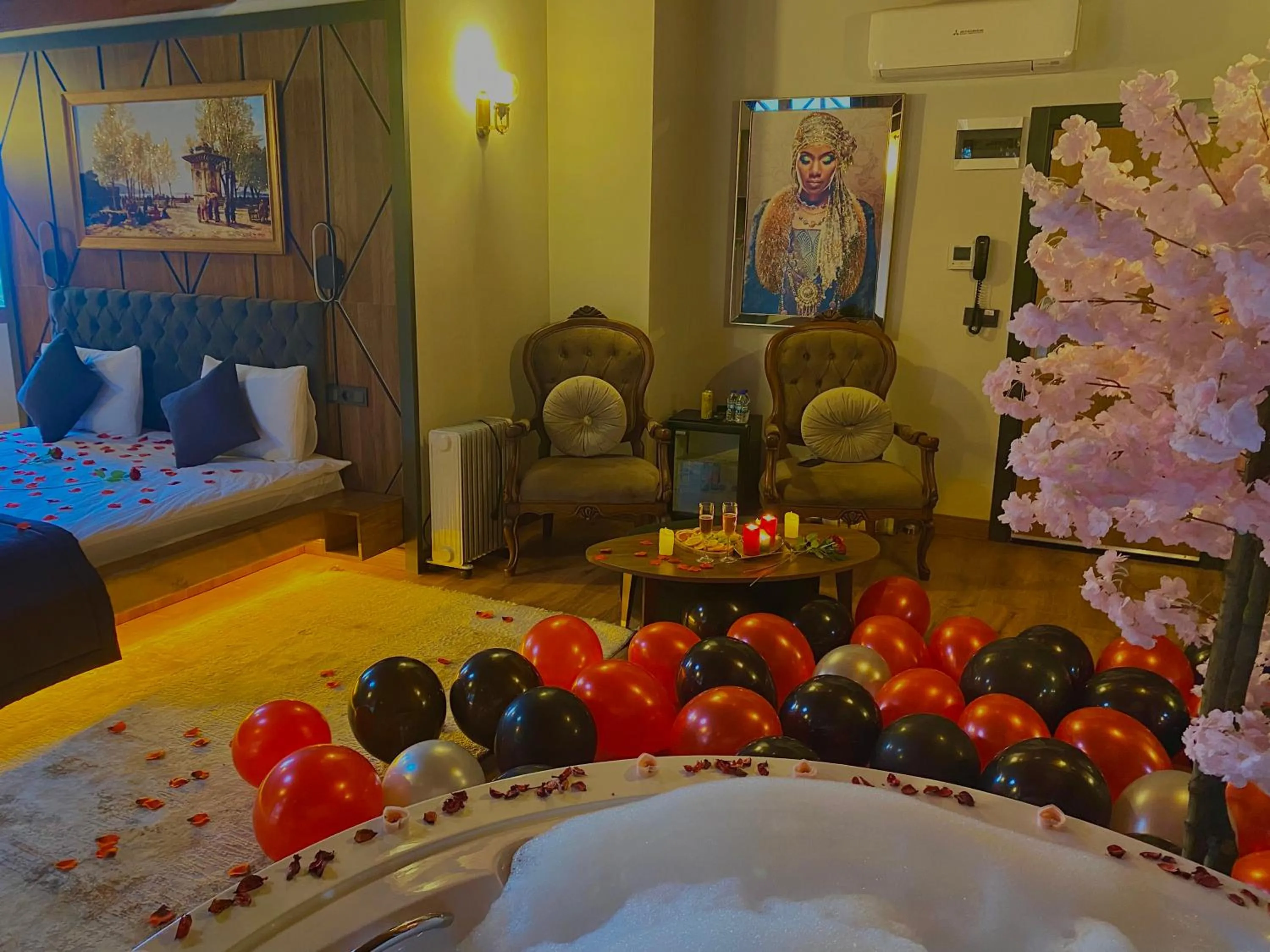 Decorative detail in River Didi Otel