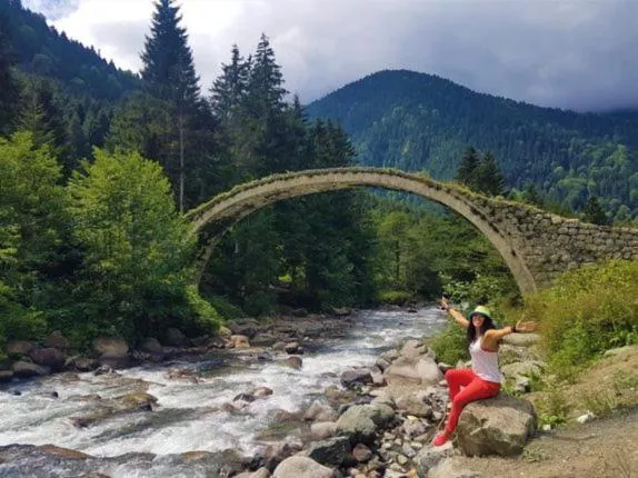 People in River Didi Otel