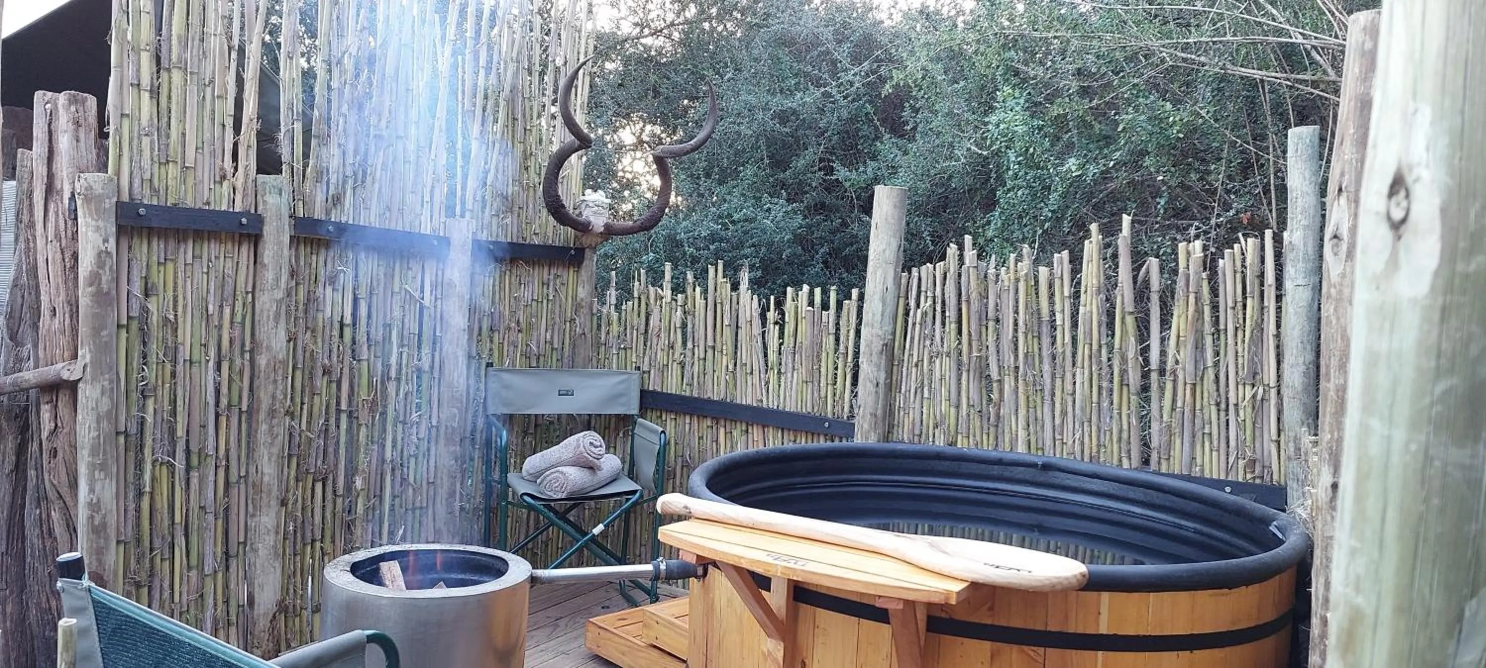 Hot Tub in Quatermain's 1920's Safari Camp – Amakhala Game Reserve