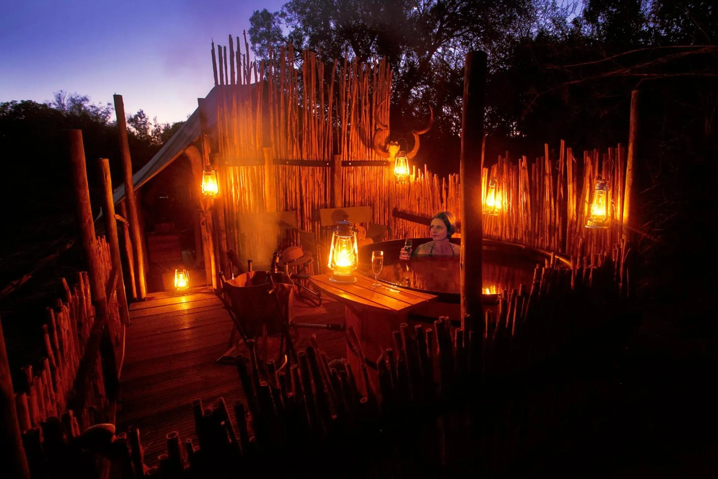 Hot Tub in Quatermain's 1920's Safari Camp – Amakhala Game Reserve