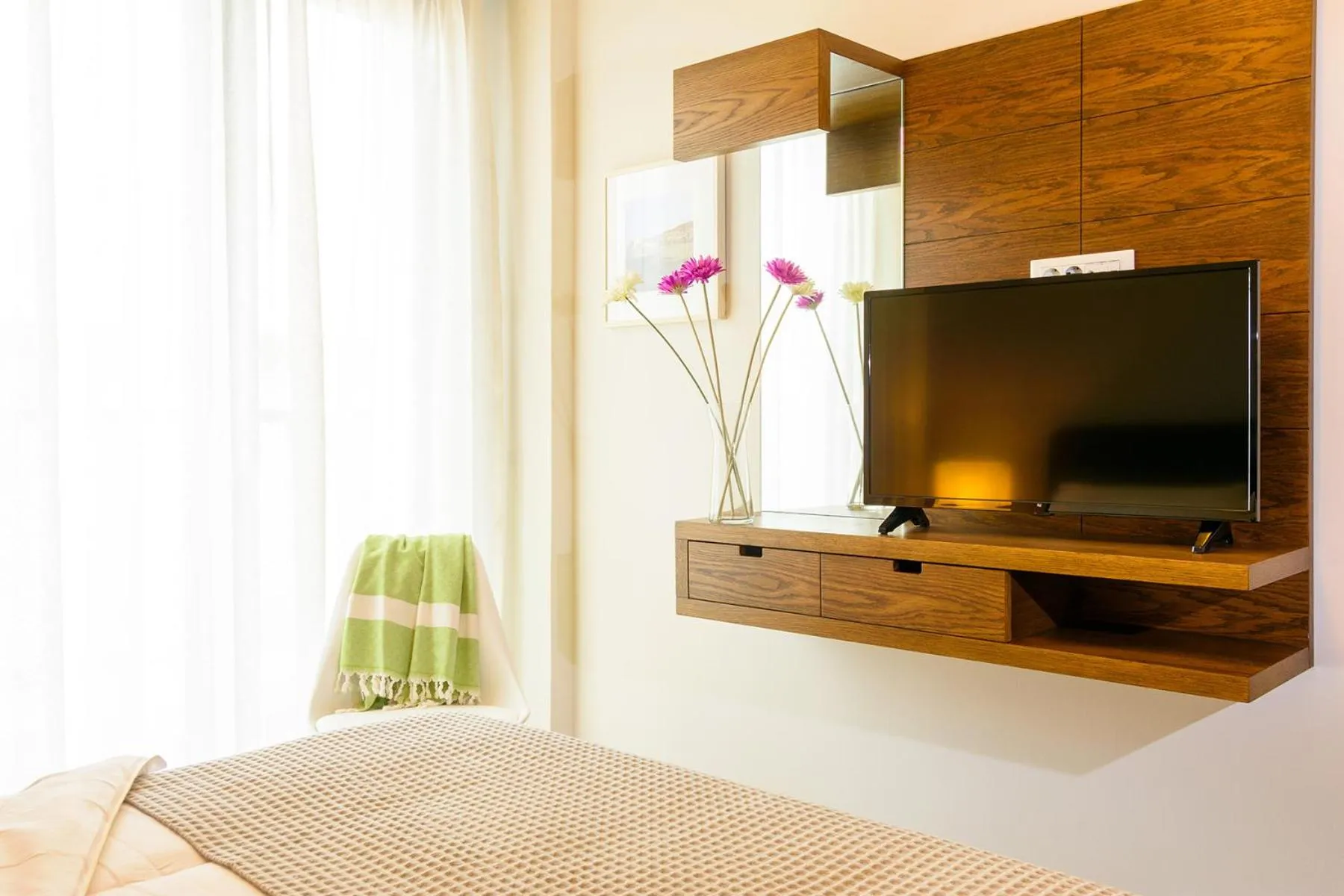TV and multimedia, Bed in Elounda Colour Apartments