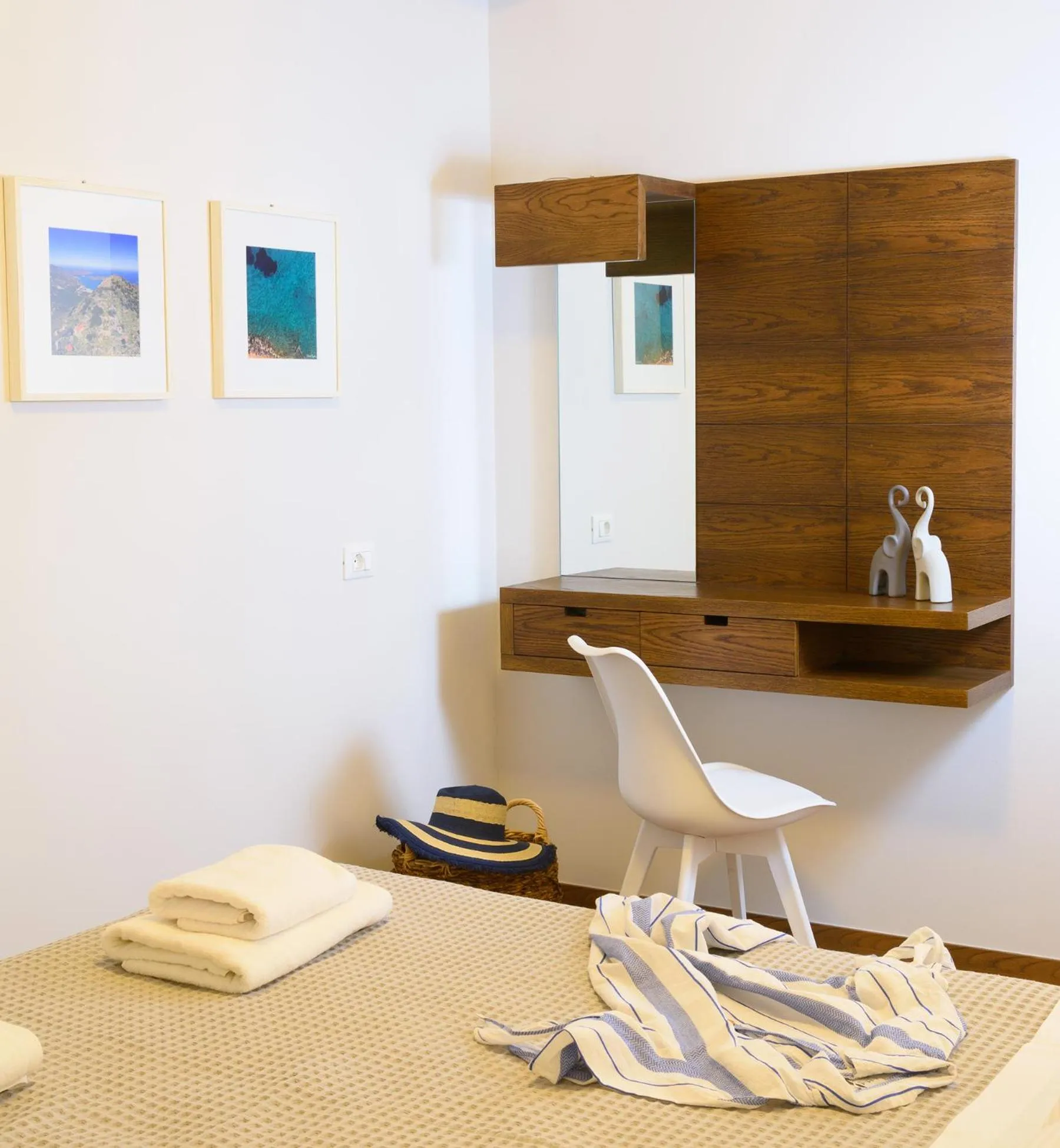 Bedroom in Elounda Colour Apartments