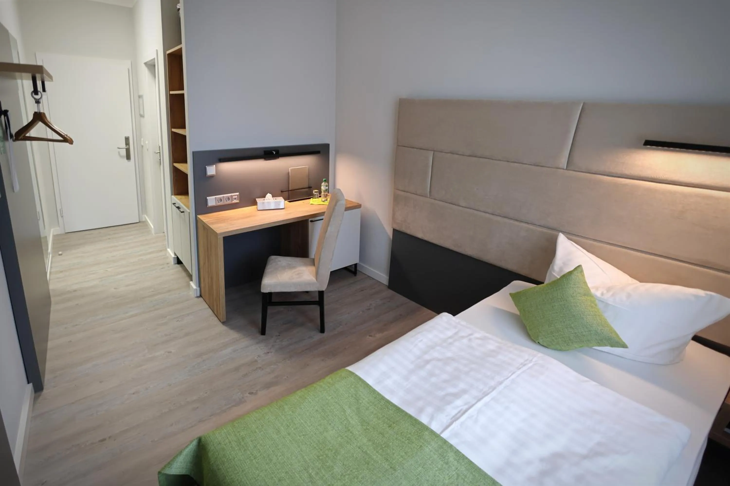 Photo of the whole room, Bed in Hotel und Restaurant Kranichsberg