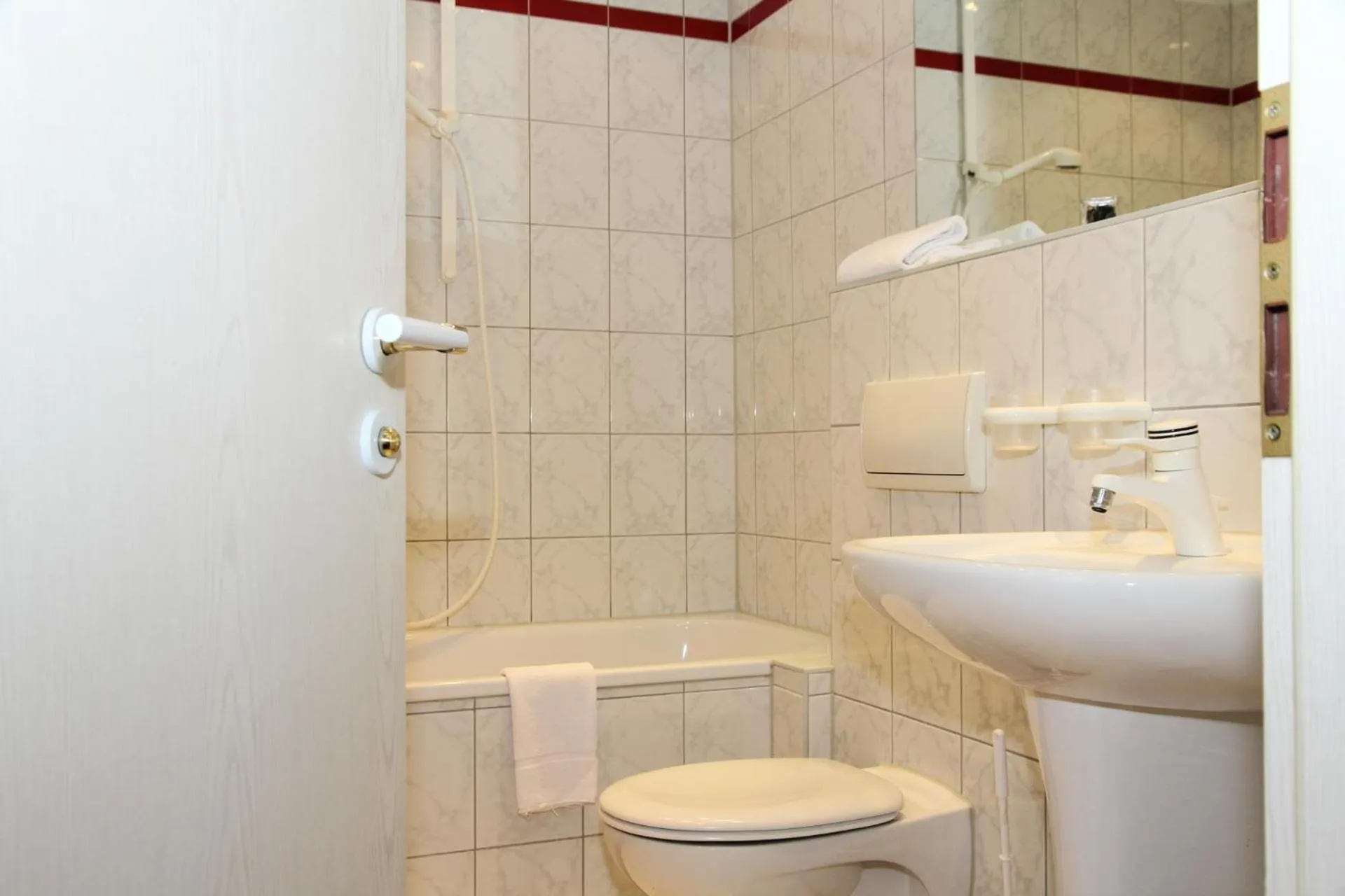 Toilet in Hotel und Restaurant Kranichsberg