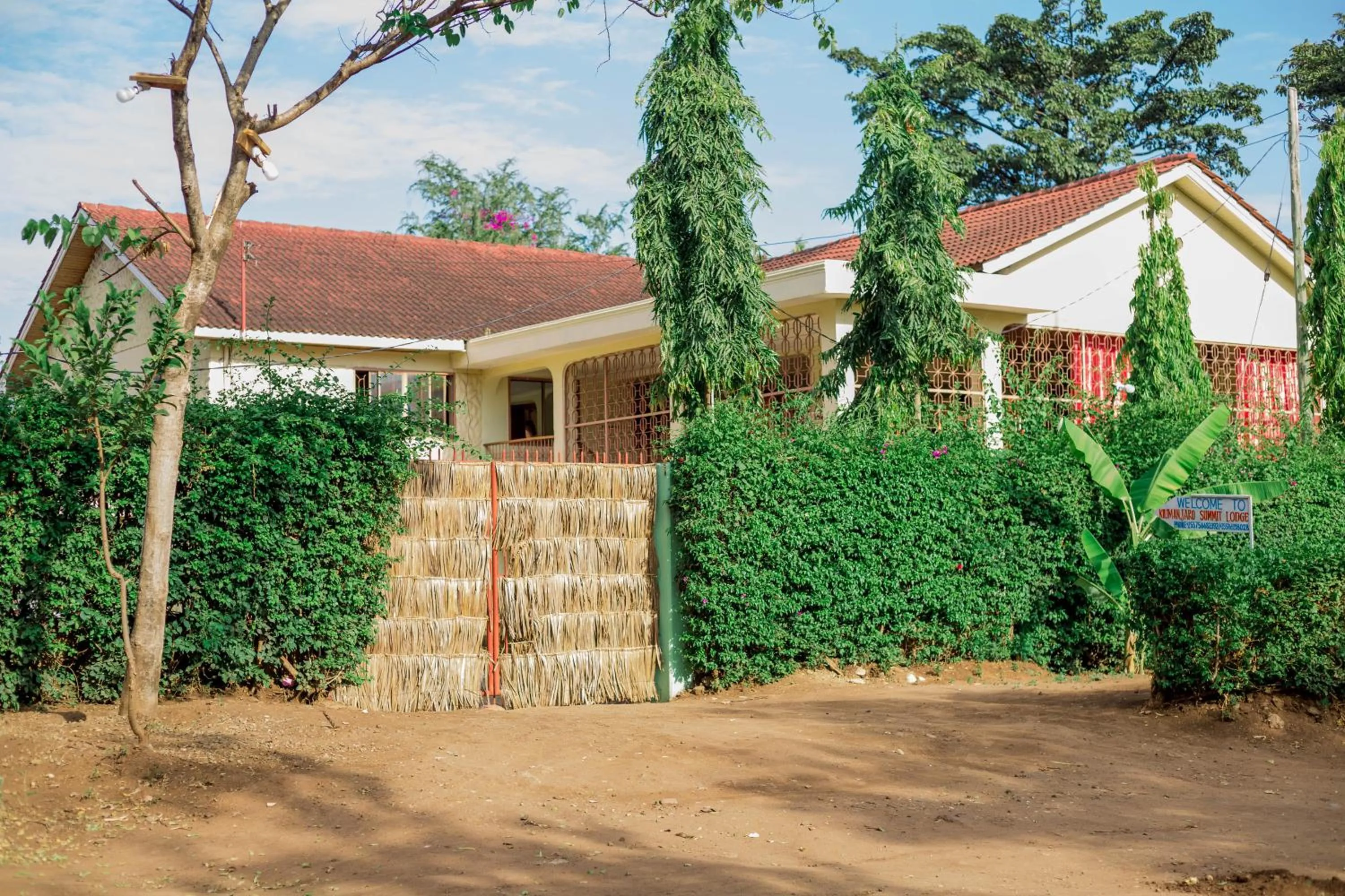 Kilimanjaro Summit Lodge