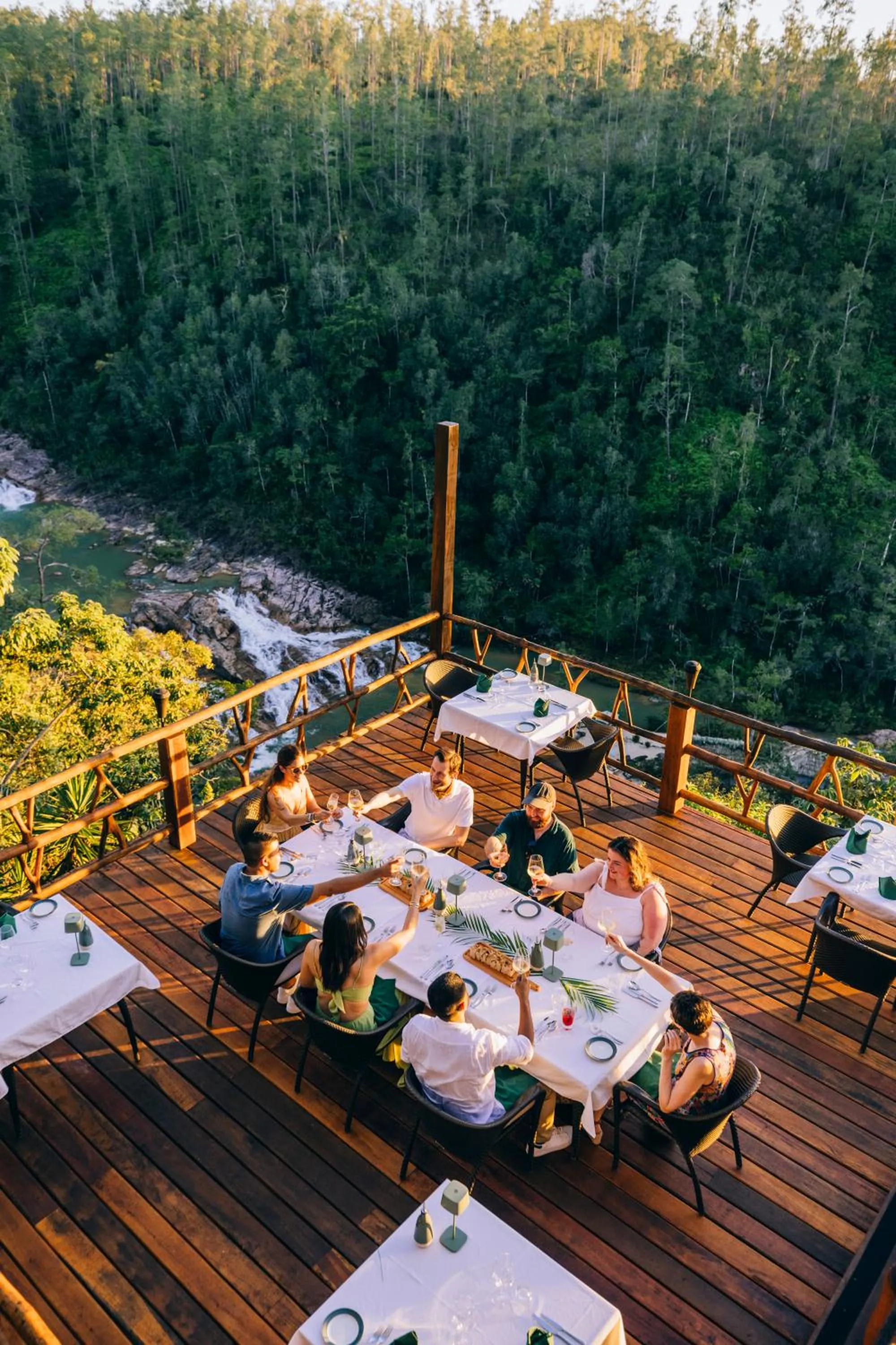 Restaurant/places to eat in Gaia Riverlodge