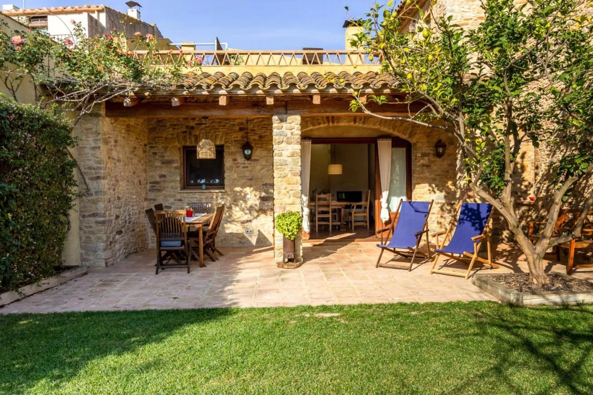 Property building in Casa Rural Can Ginesta