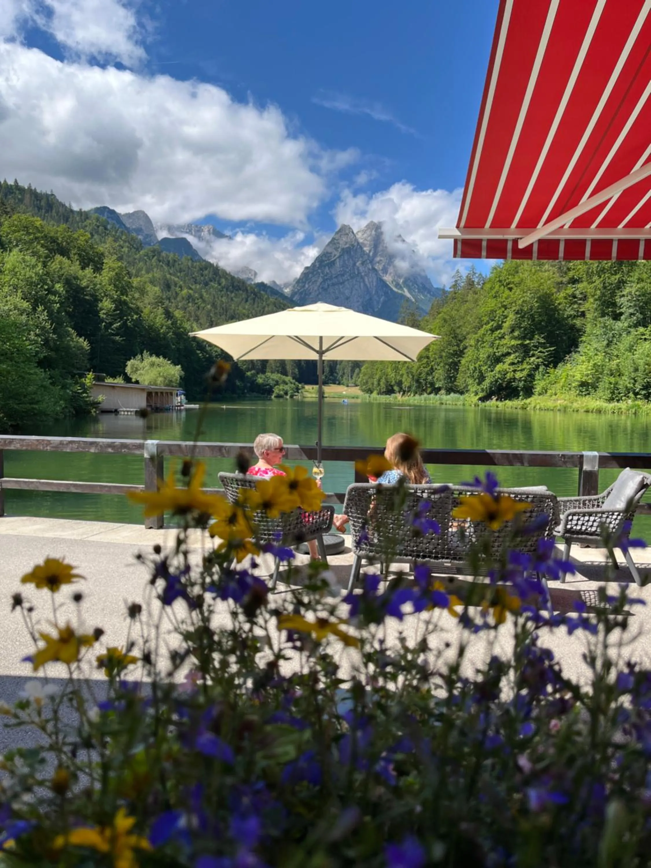 Restaurant/places to eat in Riessersee Hotel