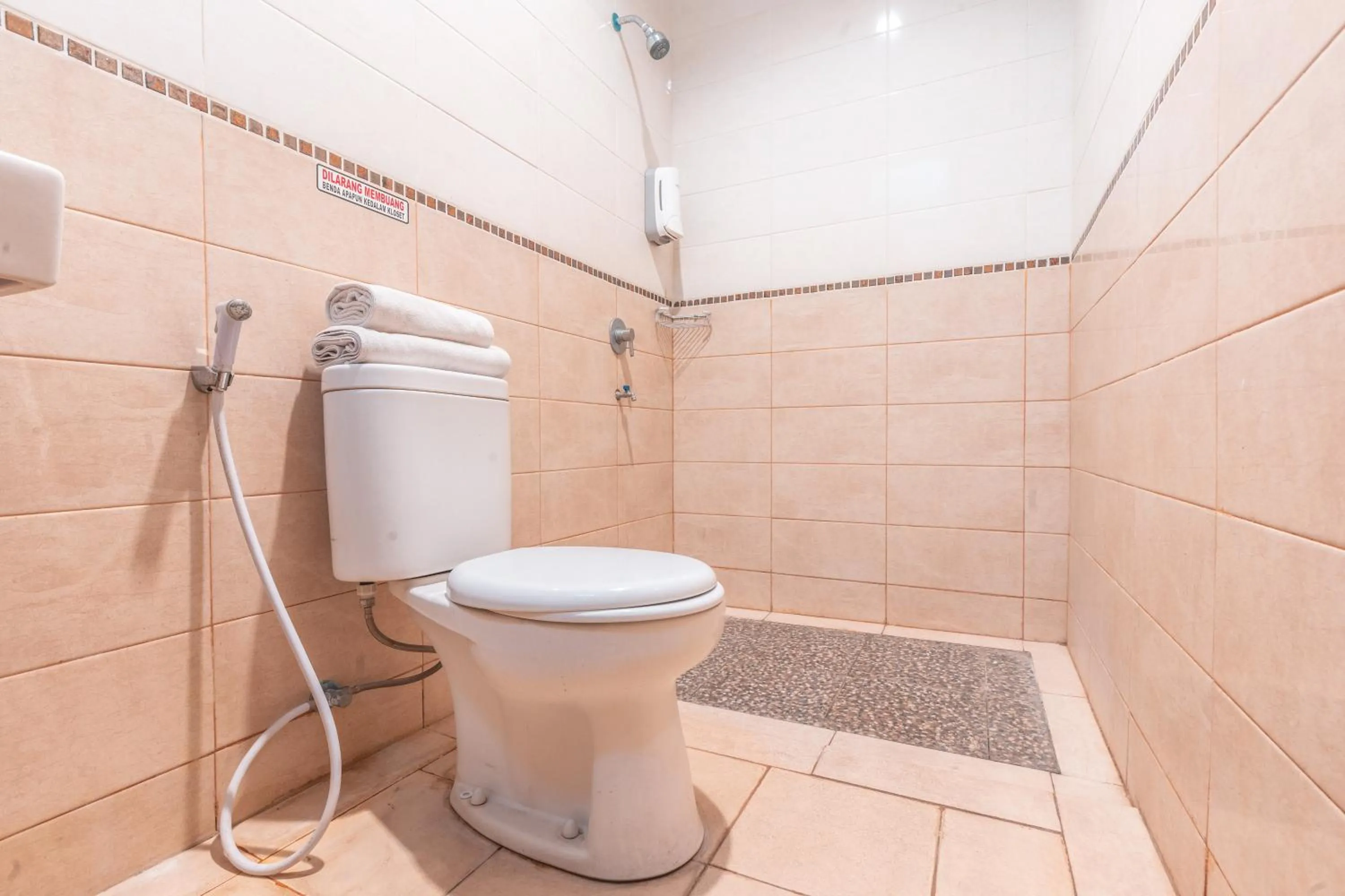 Bathroom in The Kartini 8 Residence - Mangga Besar