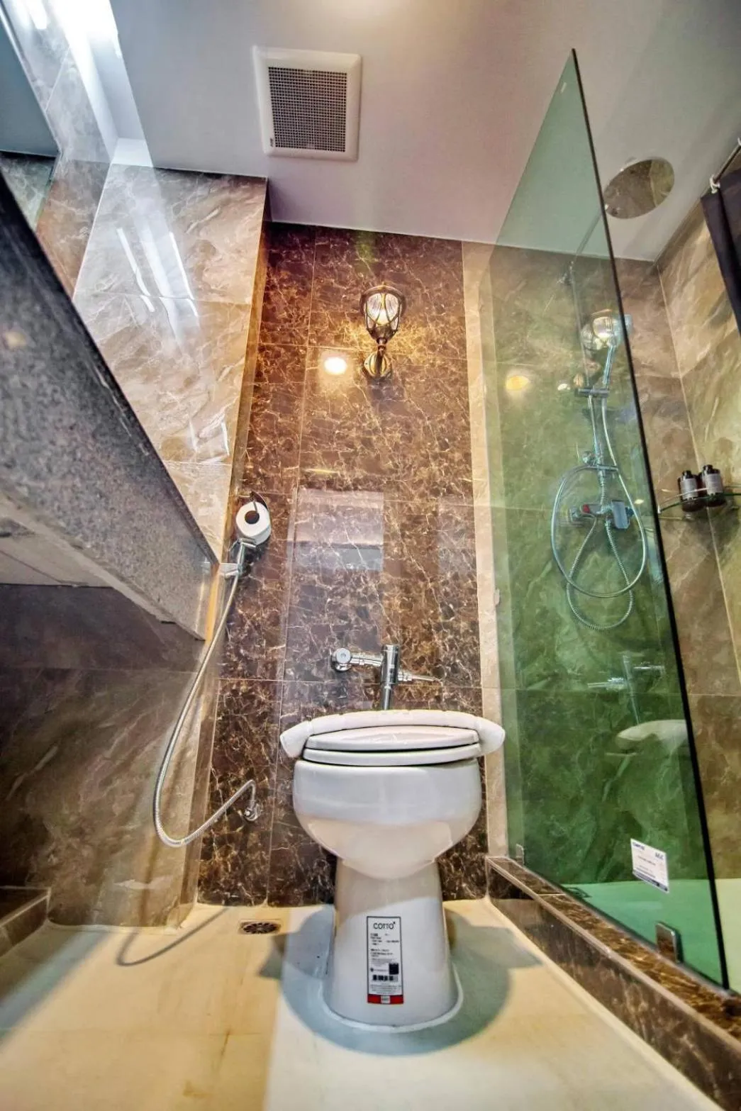 Bathroom in Grandview Landmark Betong Hotel