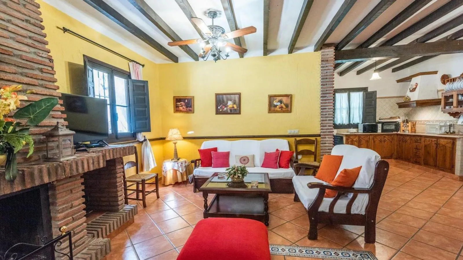 Living room in Villa Lagar Martinez Malaga by Ruralidays