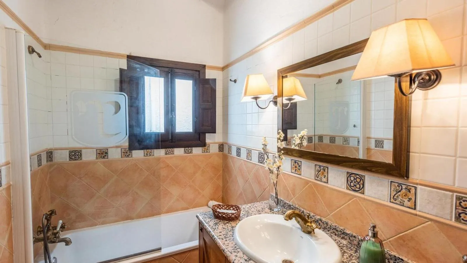 Bathroom in Villa Lagar Martinez Malaga by Ruralidays
