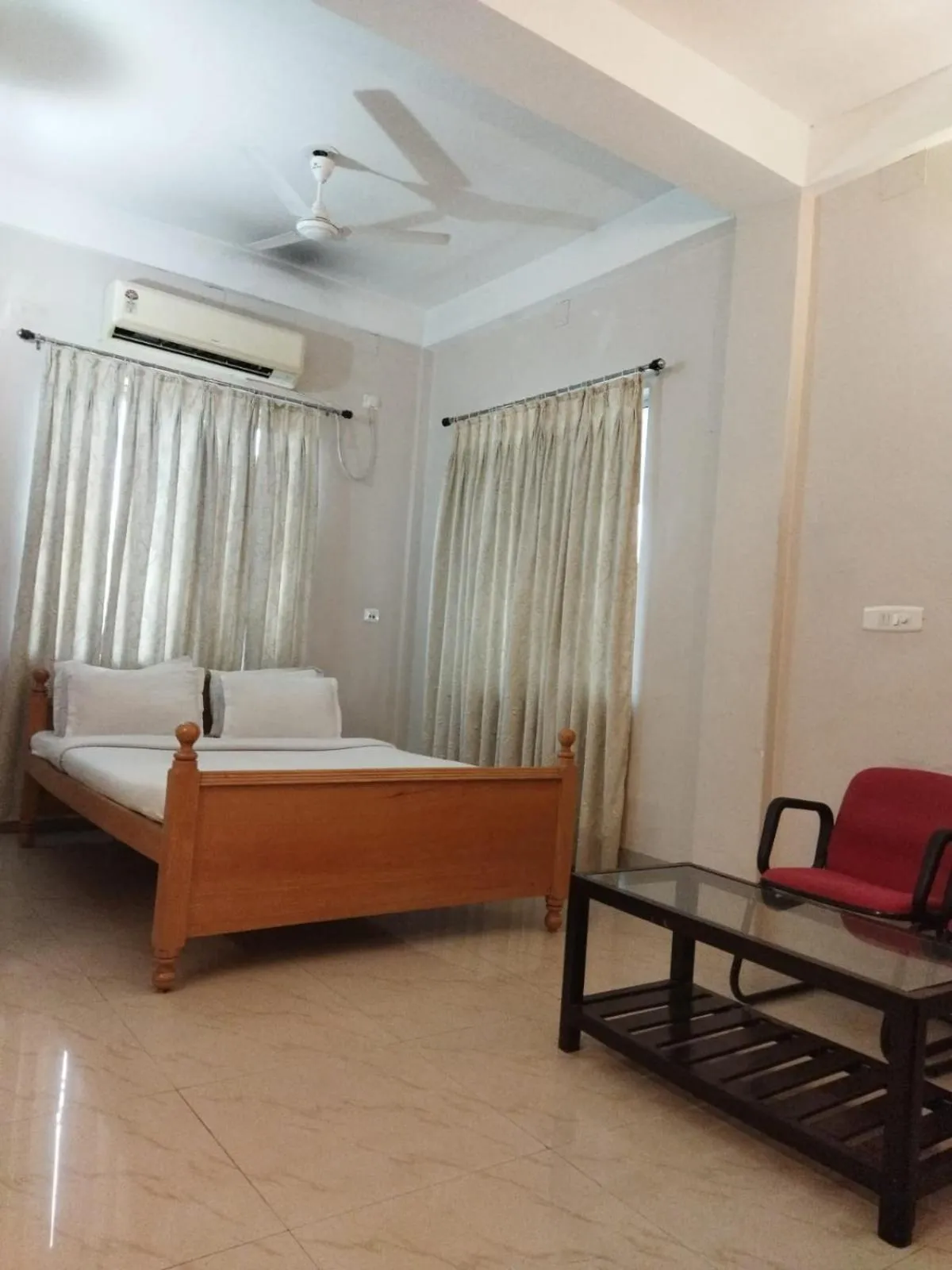 Bed in Lake Side Resort Neermahal