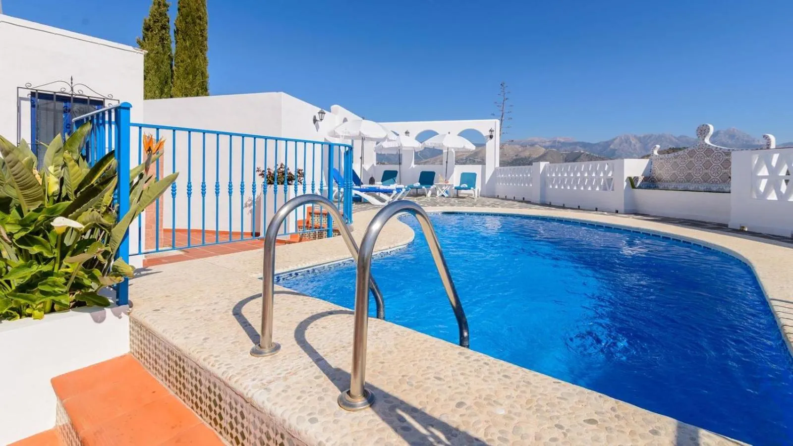 Casa El Monte Torrox by Ruralidays