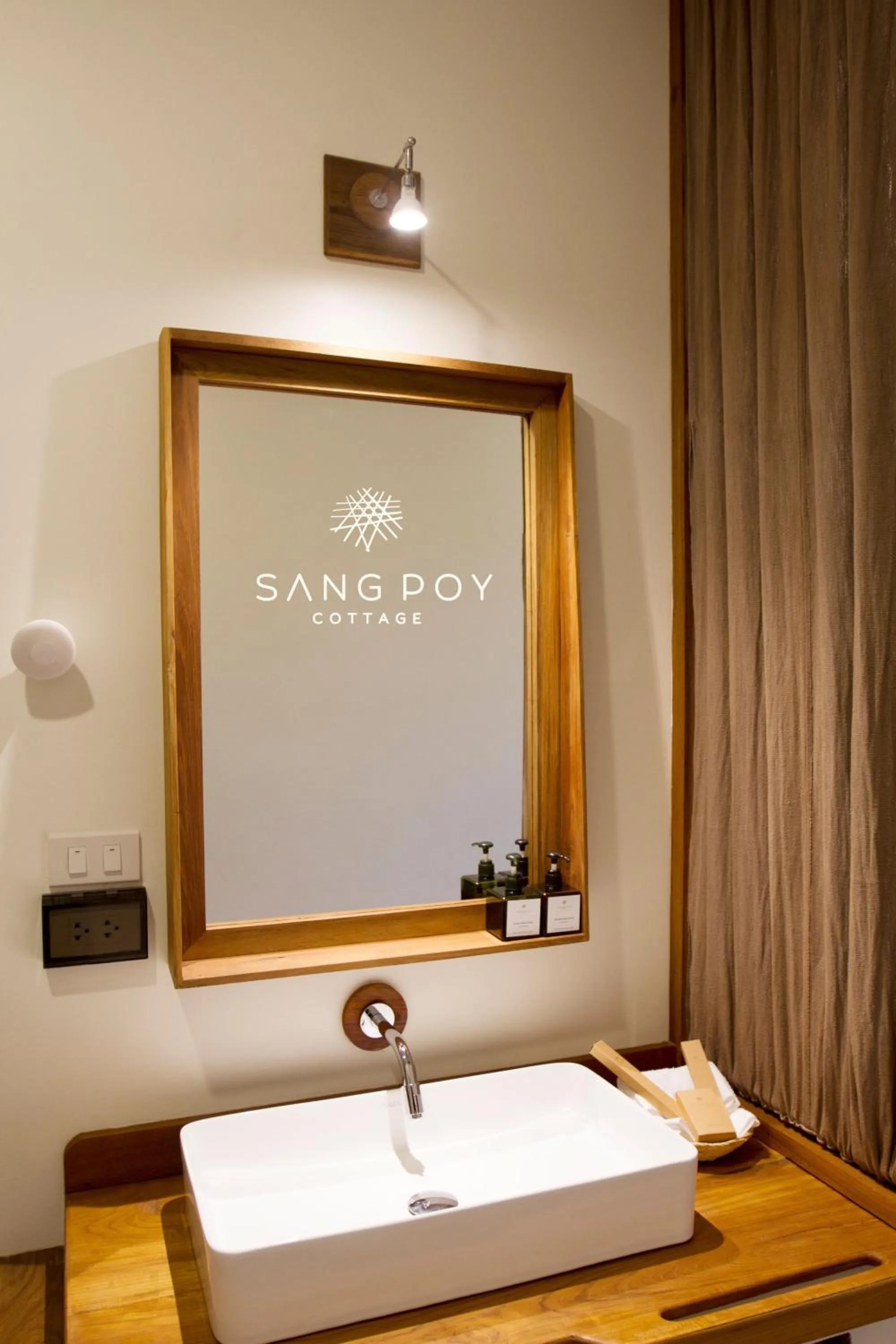 Bathroom in Sang Poy Cottage