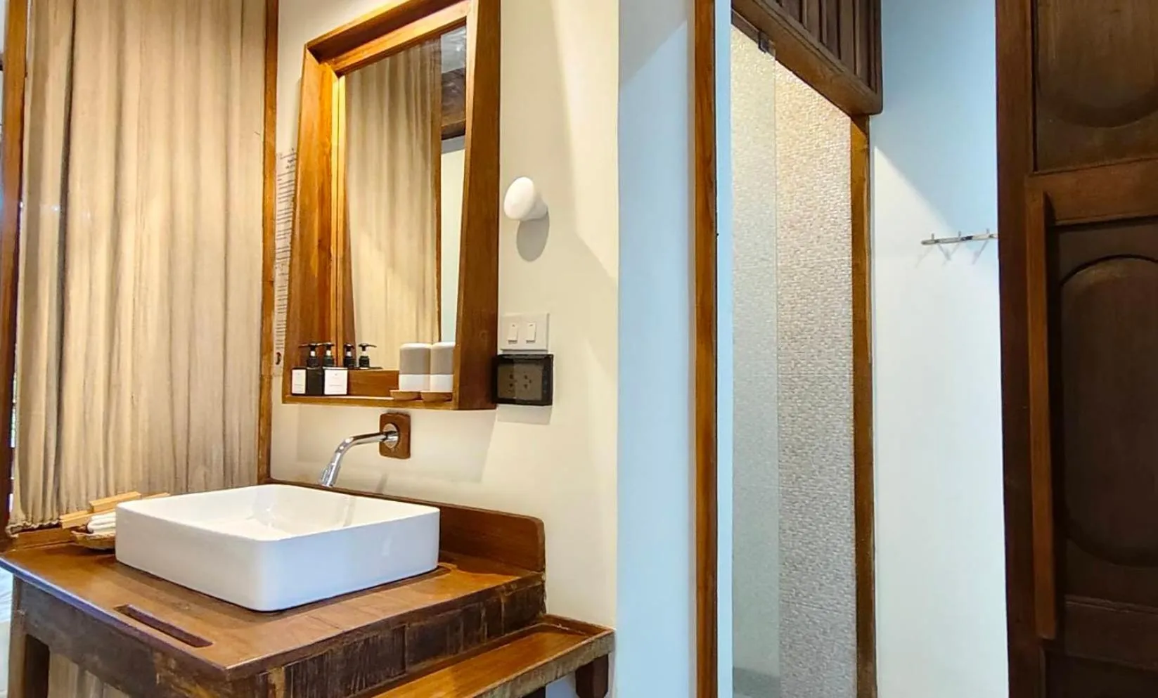 Bathroom in Sang Poy Cottage