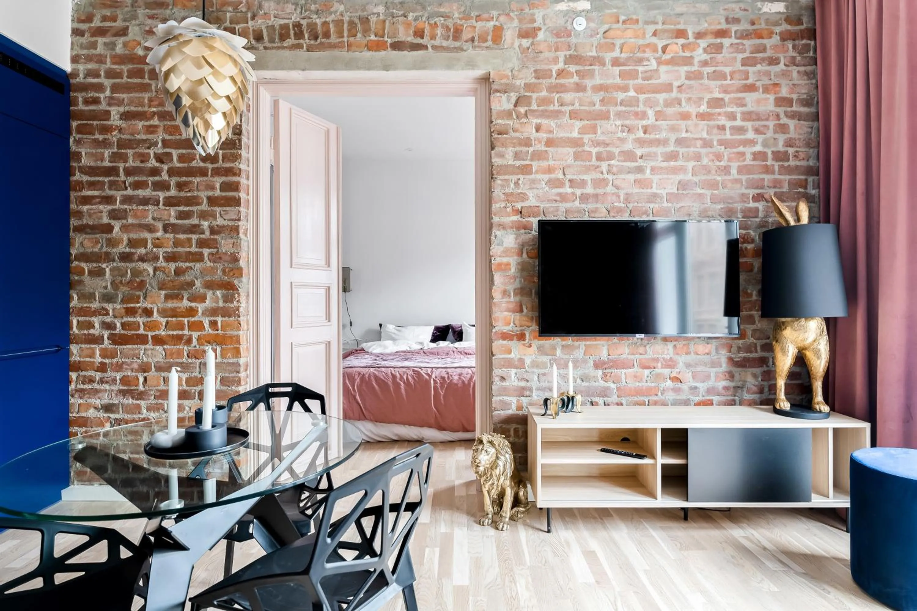 Dining area, Bed in BJØRVIKA APARTMENTS - Solli