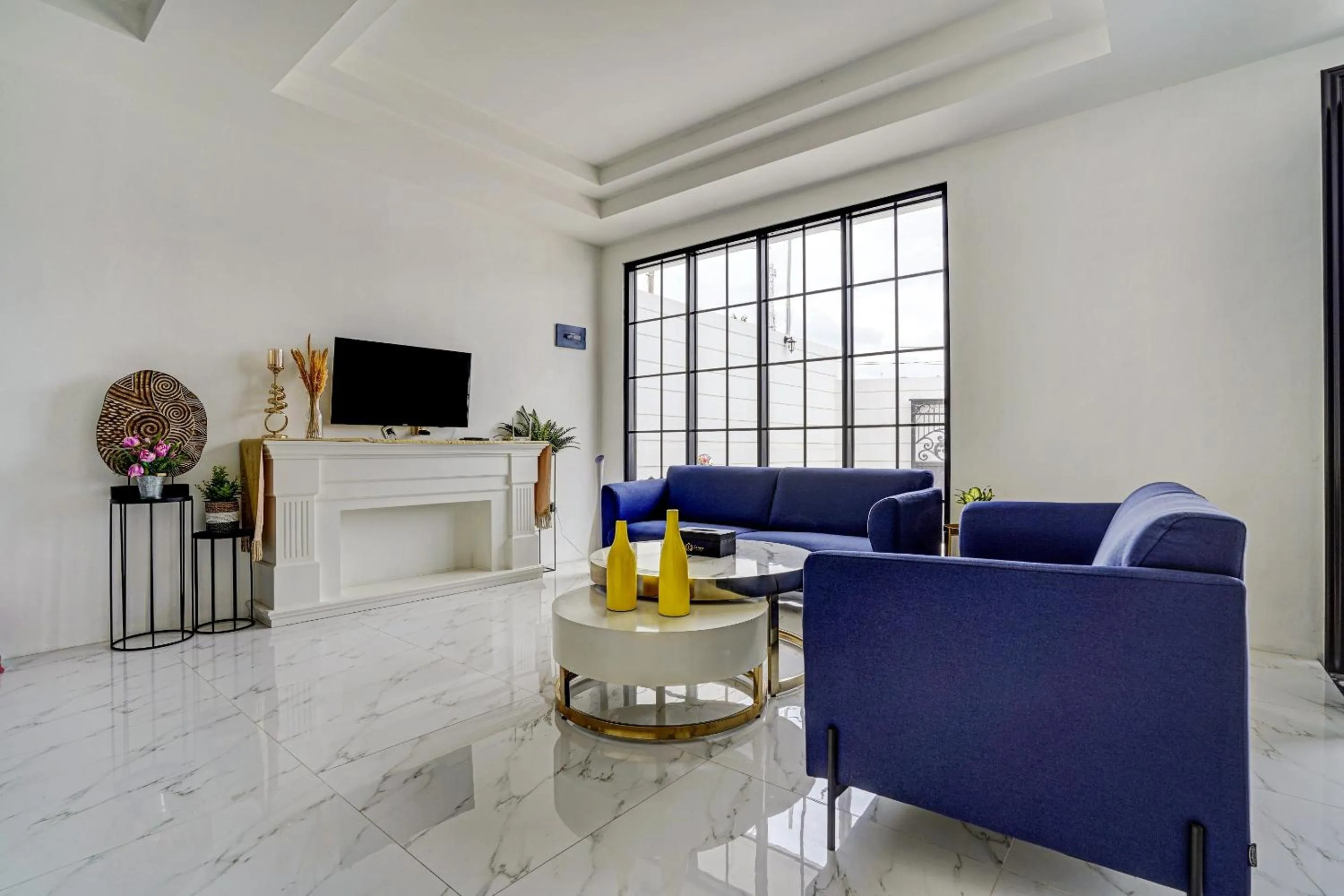 Lobby or reception in OYO Capital O 90164 La'rissa Residence