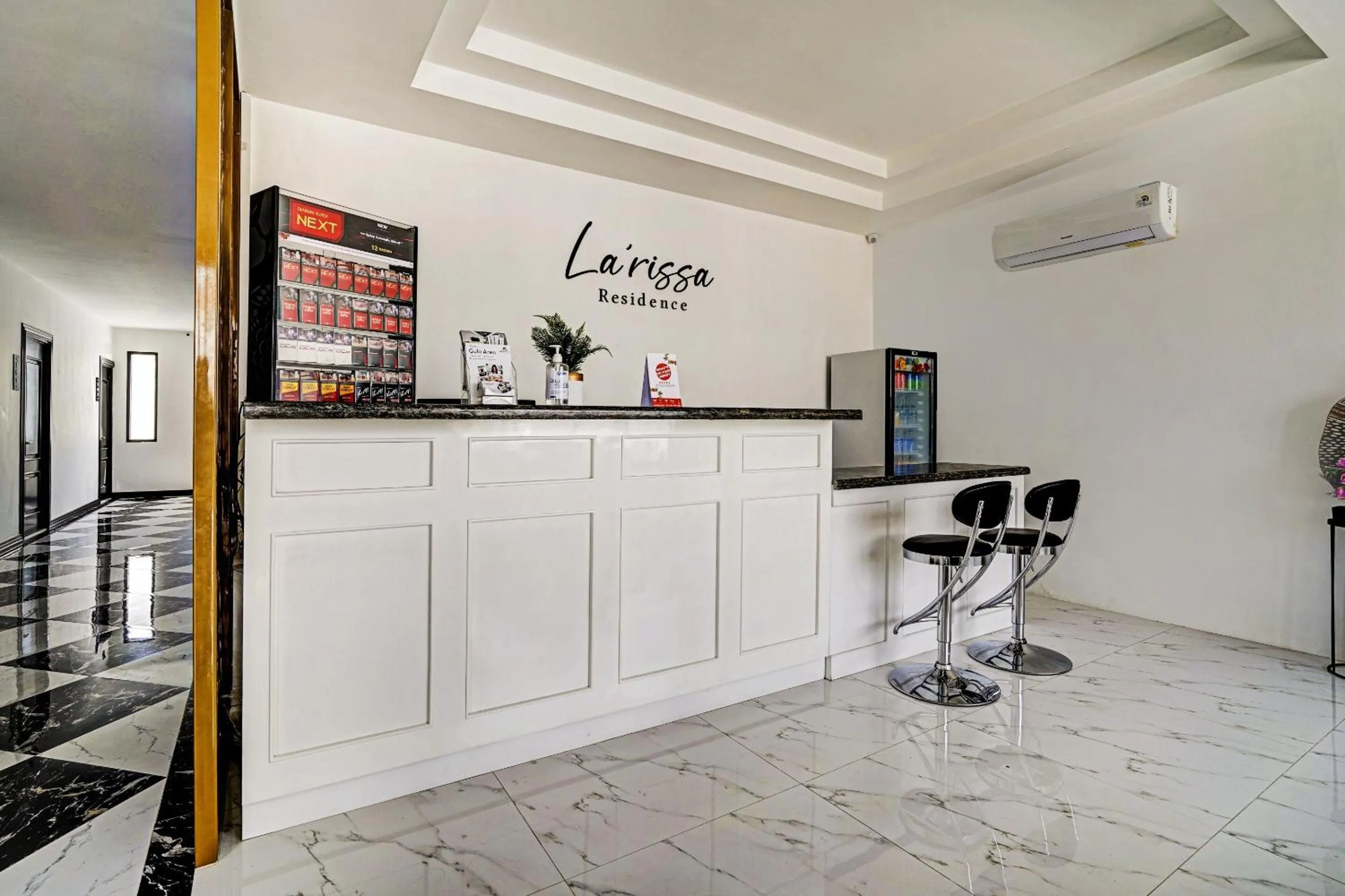 Lobby or reception in OYO Capital O 90164 La'rissa Residence