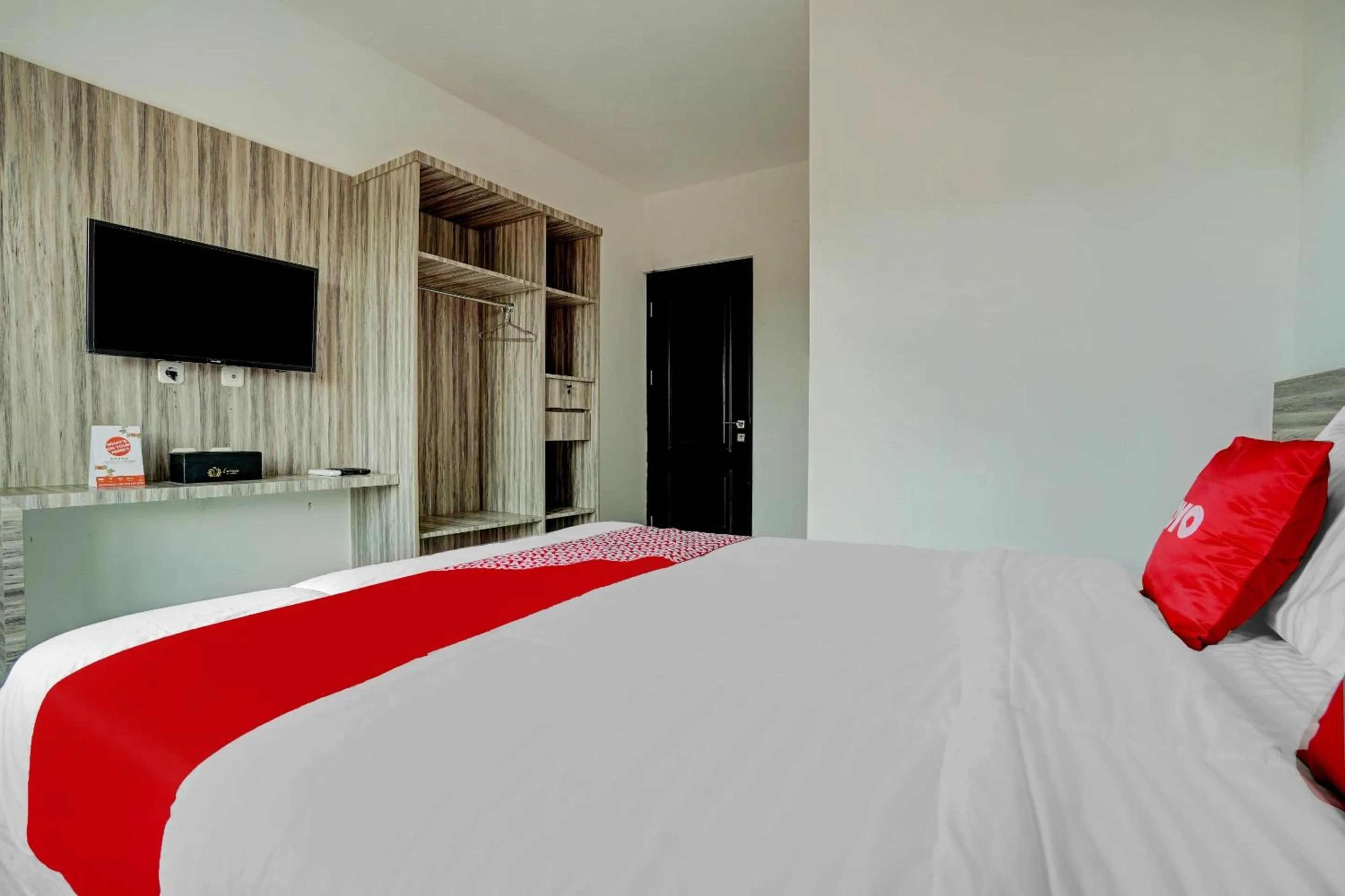 Bedroom in OYO Capital O 90164 La'rissa Residence