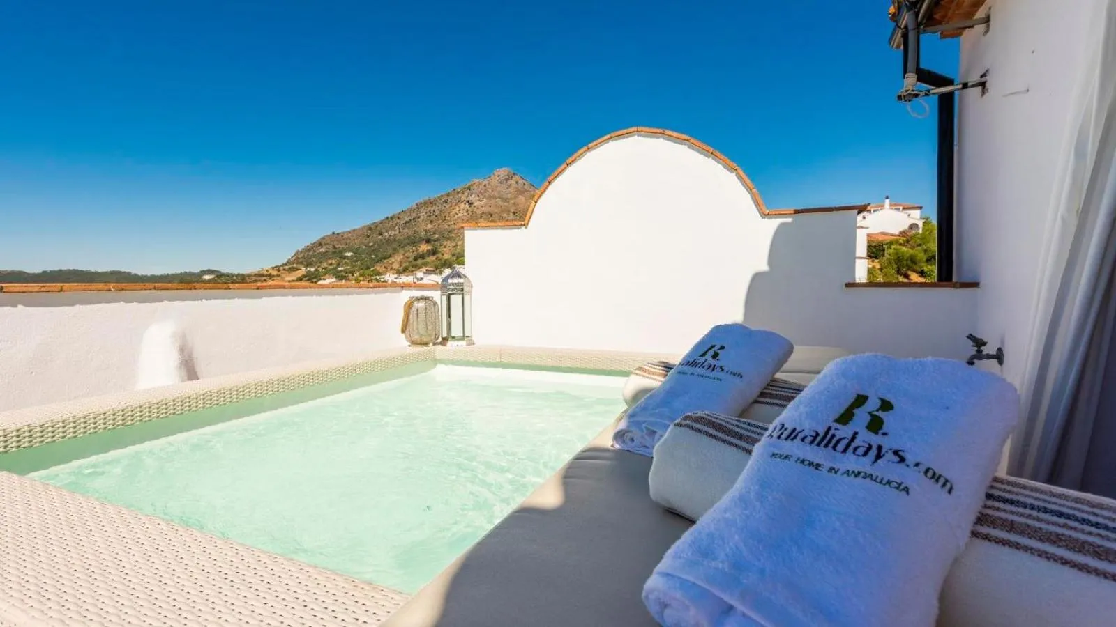 Swimming pool in Atico la Carrasquilla Gaucin by Ruralidays