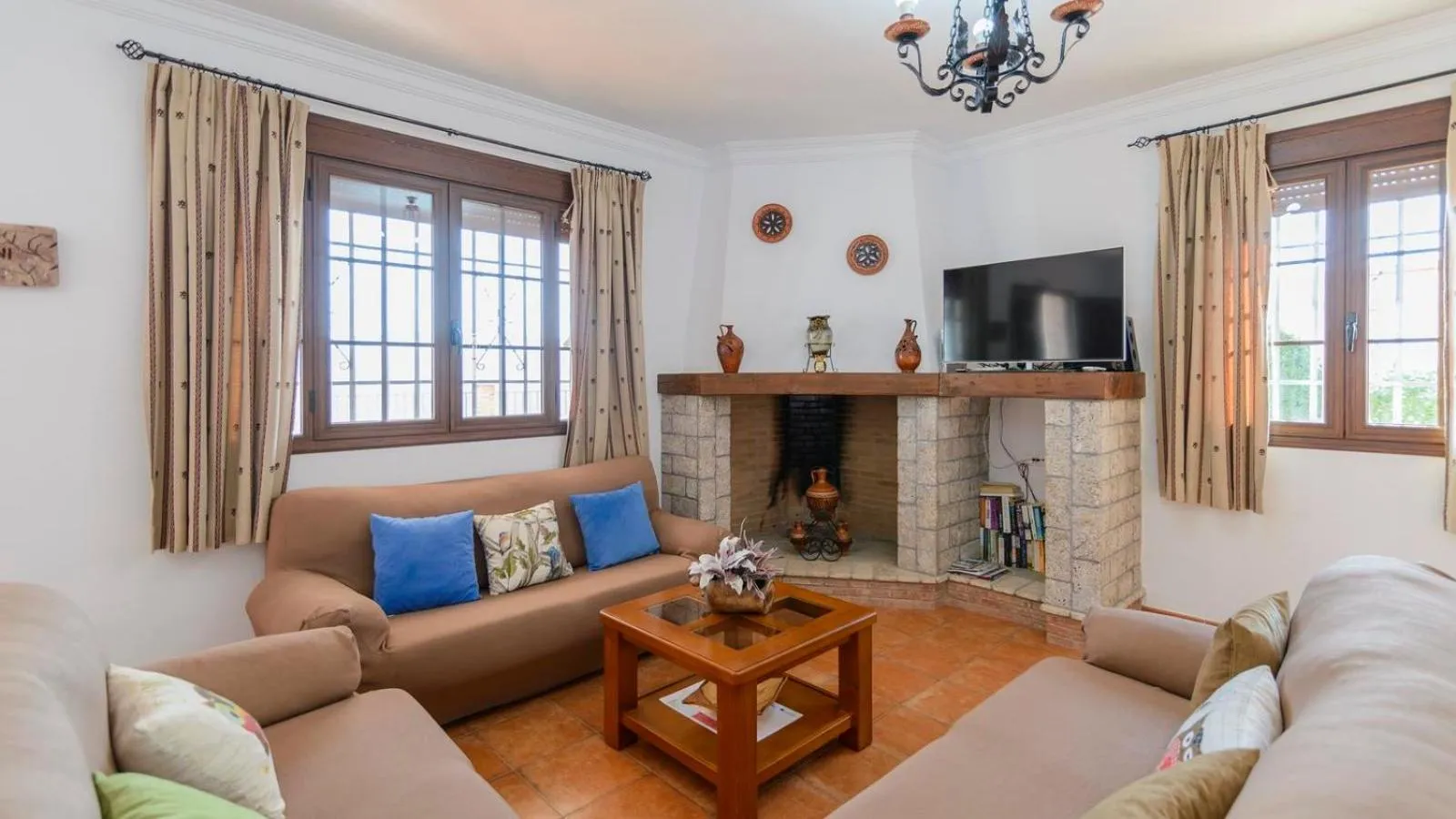 Living room in Casa El Mirador Iznajar by Ruralidays