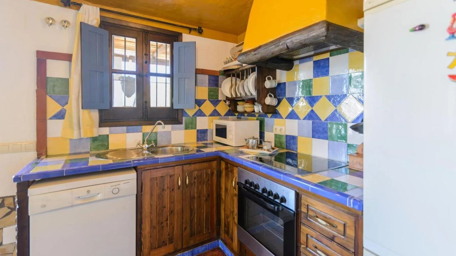 Kitchen or kitchenette in Villa Javier de Frigiliana by Ruralidays