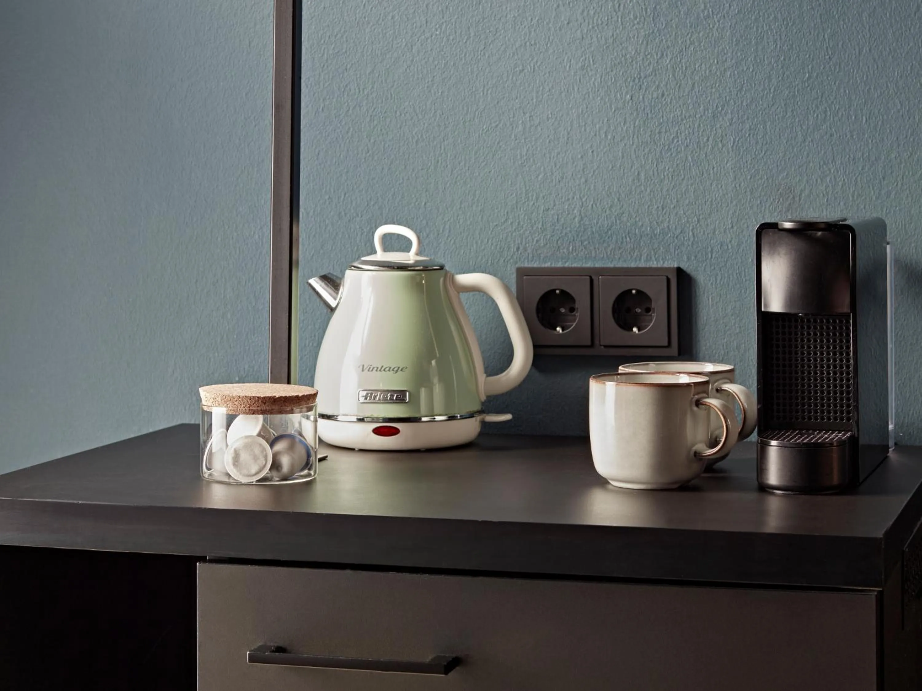 Coffee/tea facilities in Numa Berlin Sketch