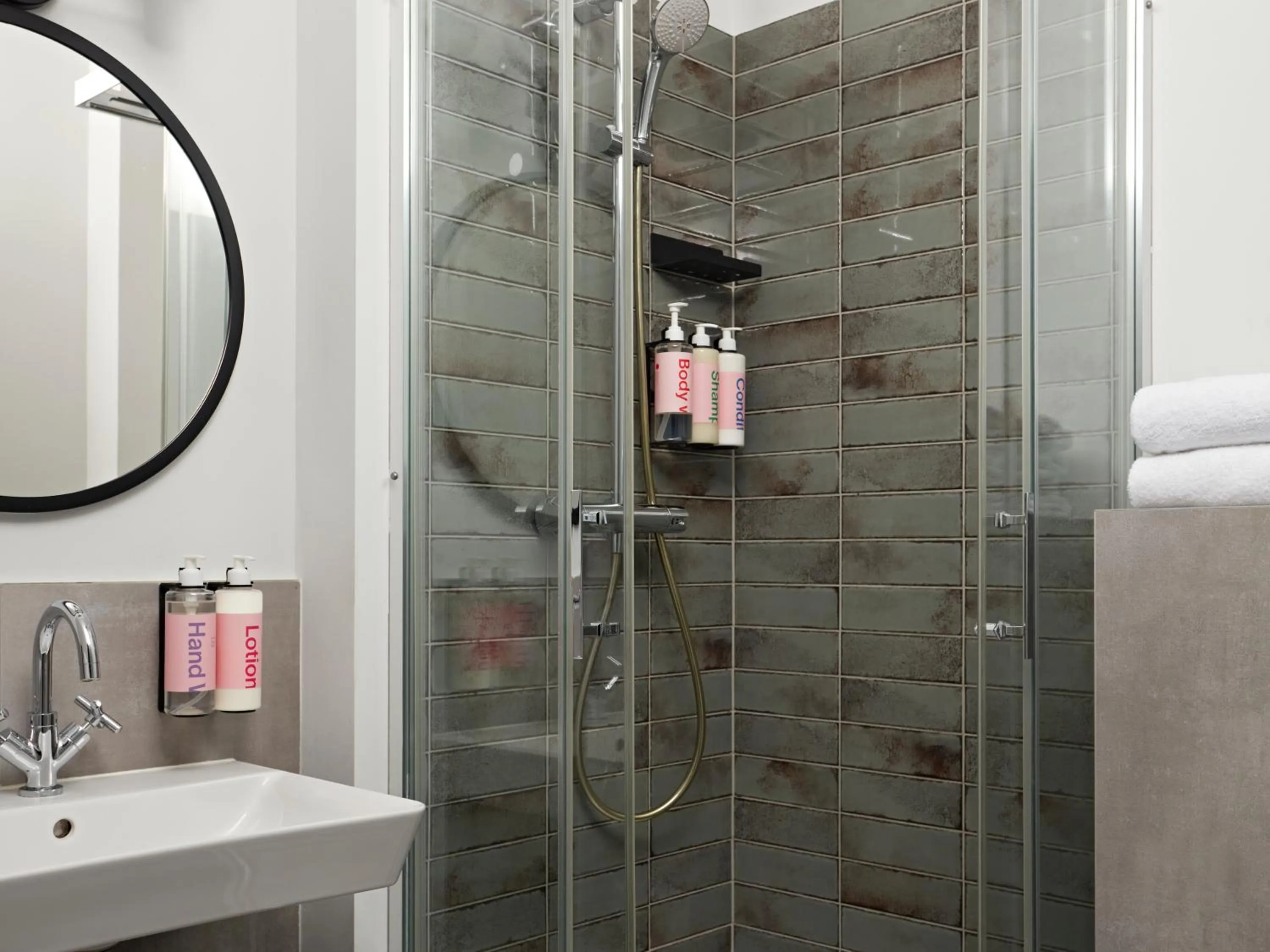 Bathroom in Numa Berlin Sketch