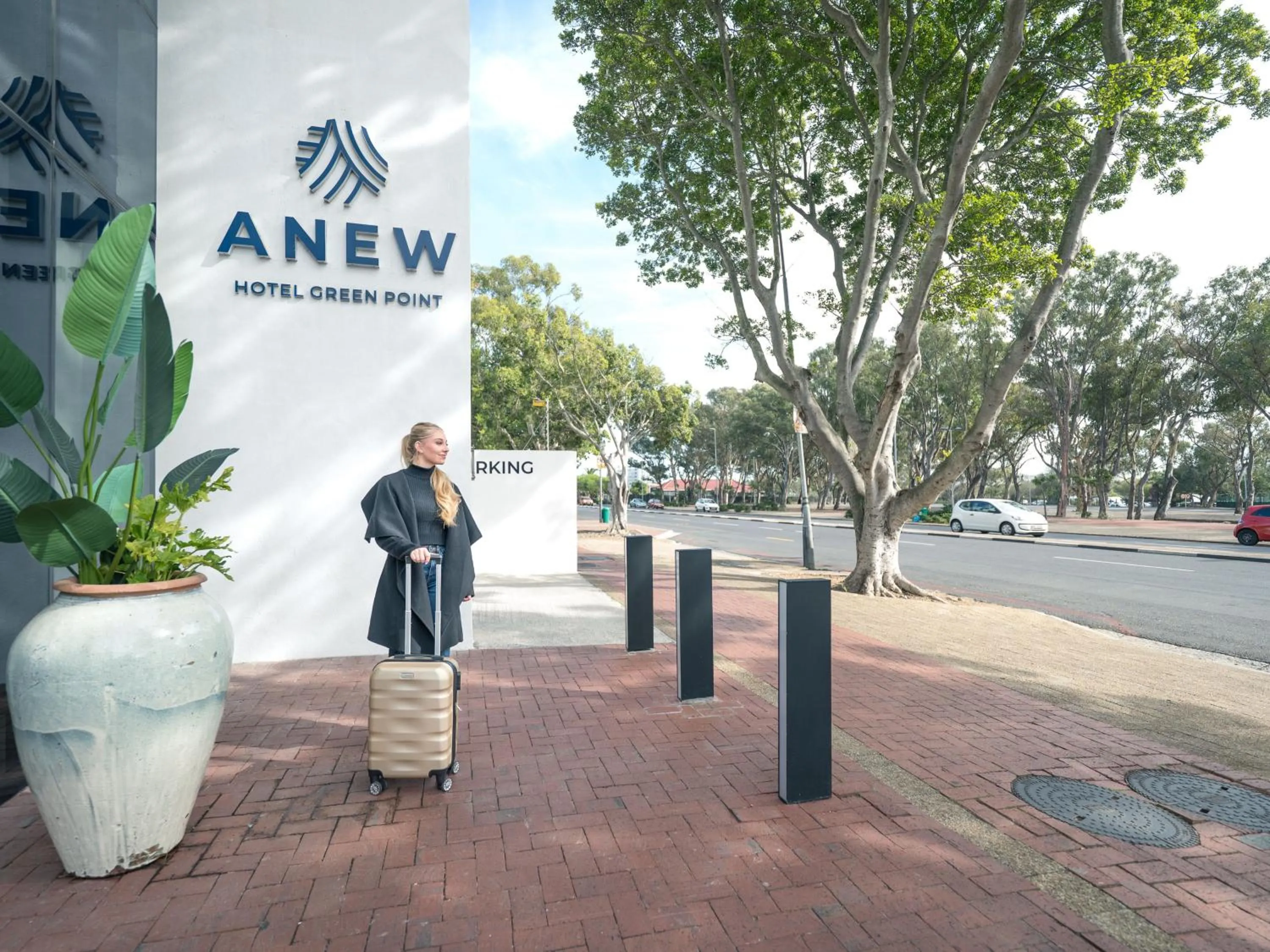 Facade/entrance in ANEW Hotel Green Point Cape Town