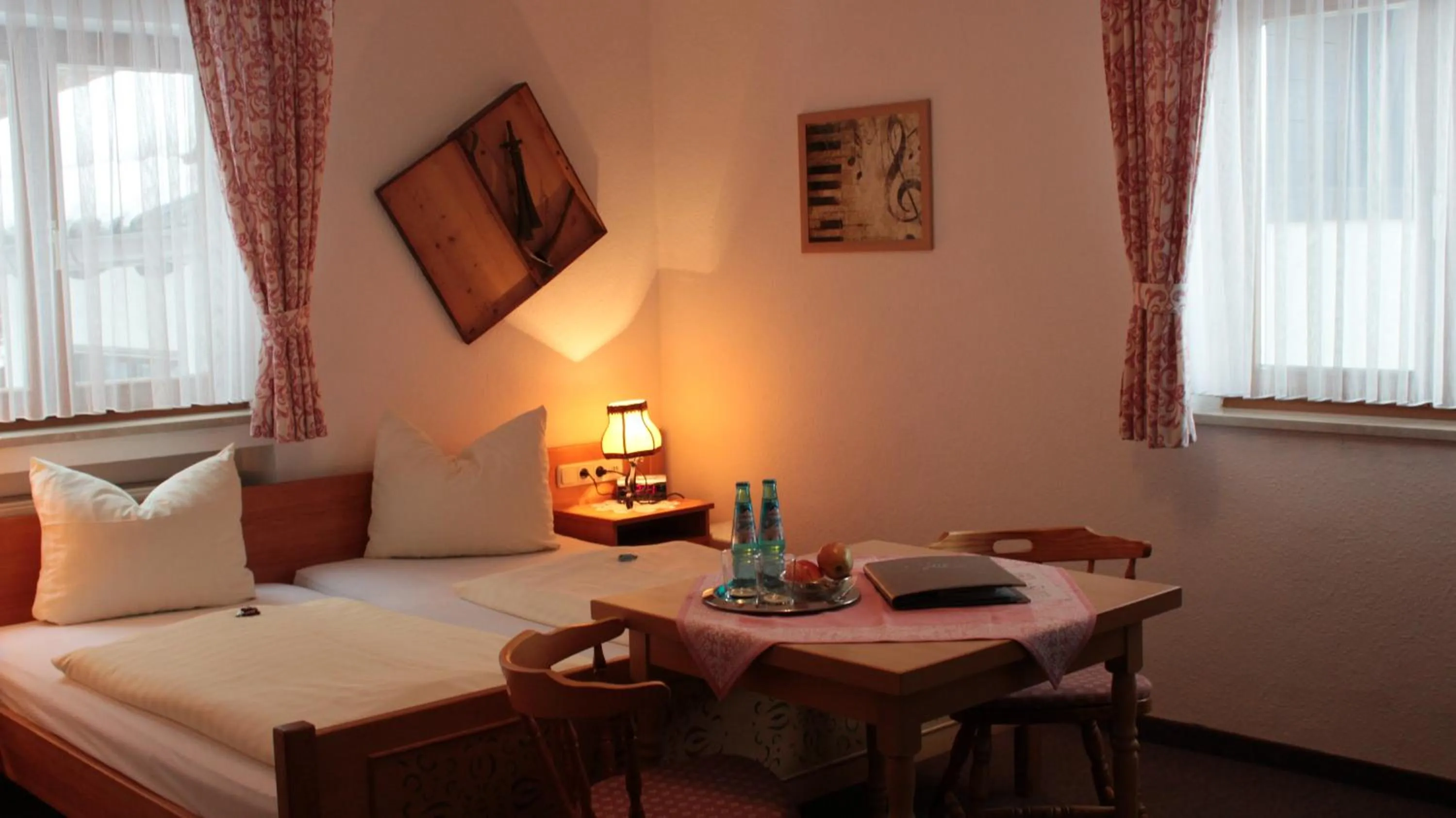 Photo of the whole room in Haus Florian