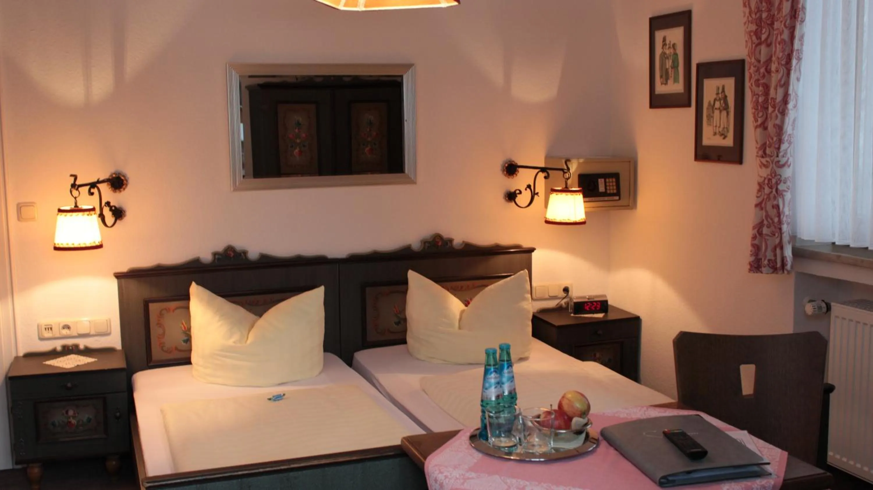 Photo of the whole room in Haus Florian