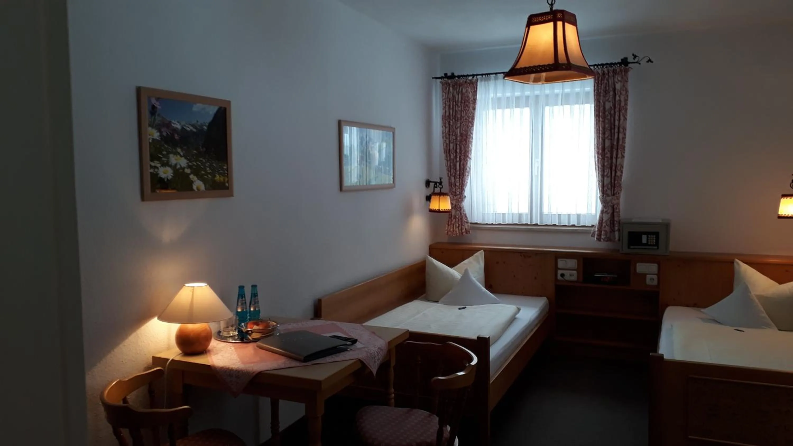 Photo of the whole room in Haus Florian