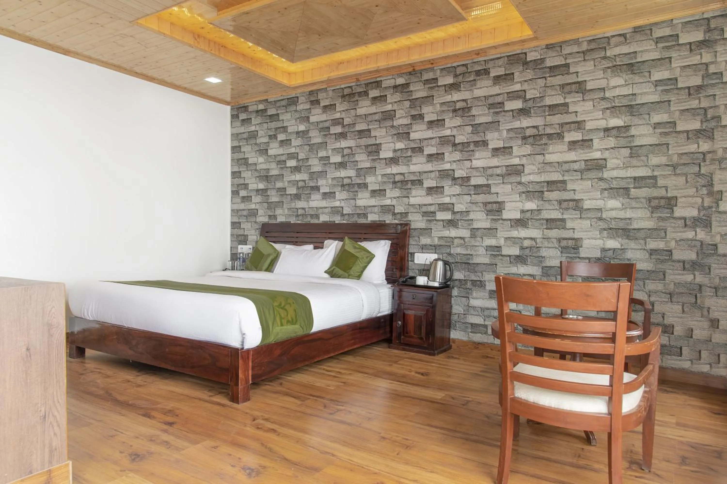 Bed in Echor - The Koti Village Resort Kufri