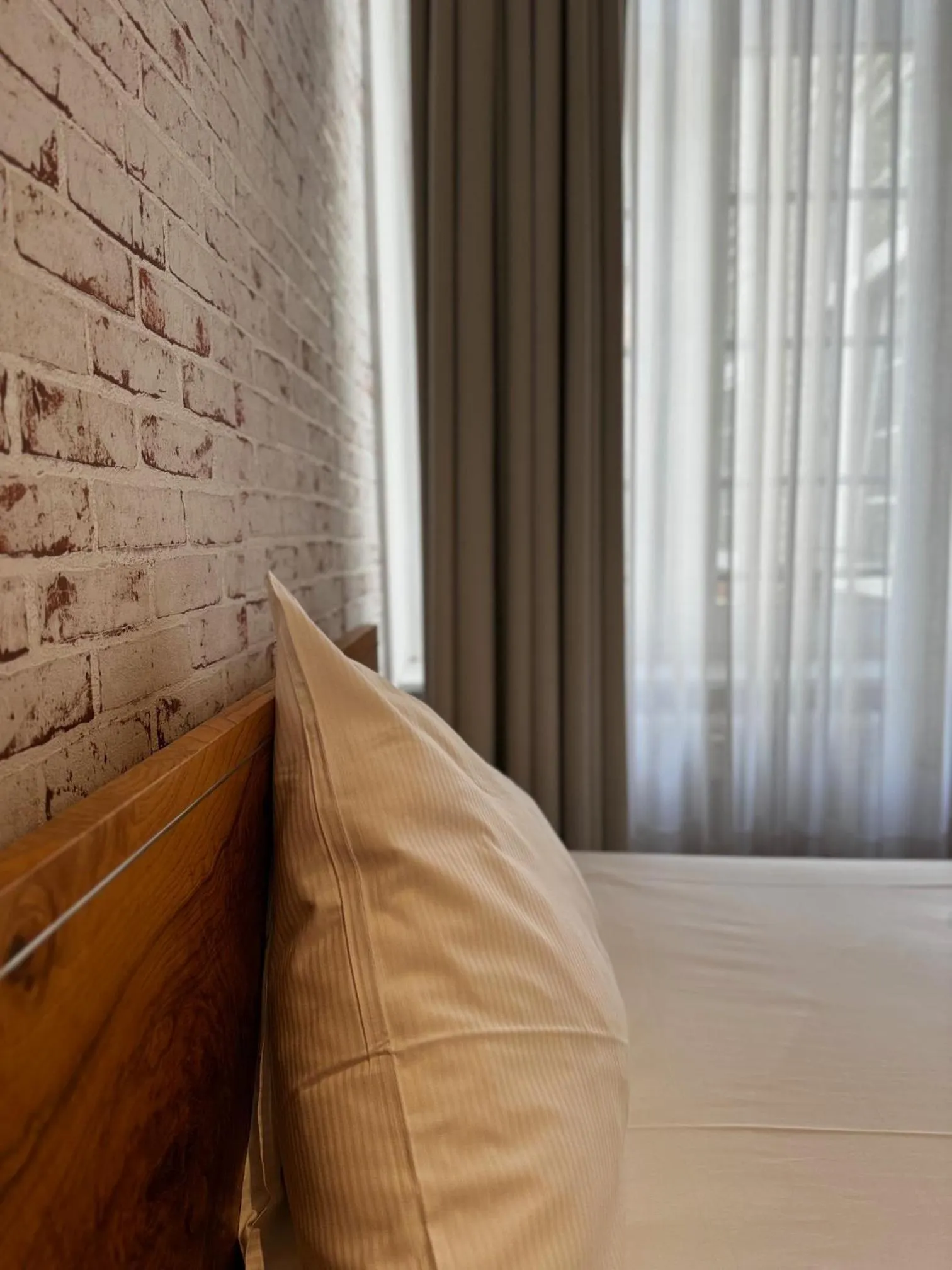 Photo of the whole room, Bed in Erlanger Hof