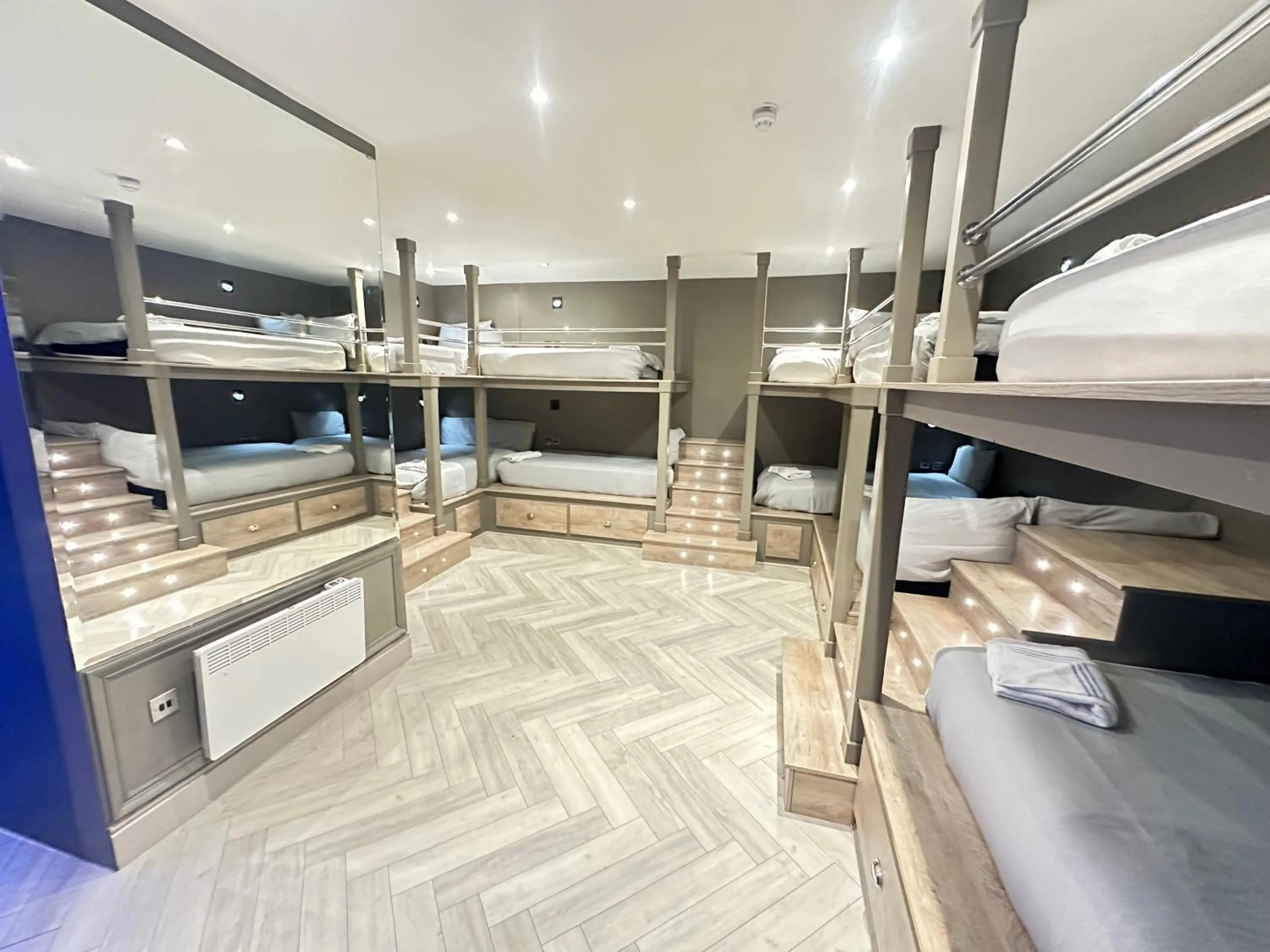 Bed in Eleanor Rigby apts Stanley Street