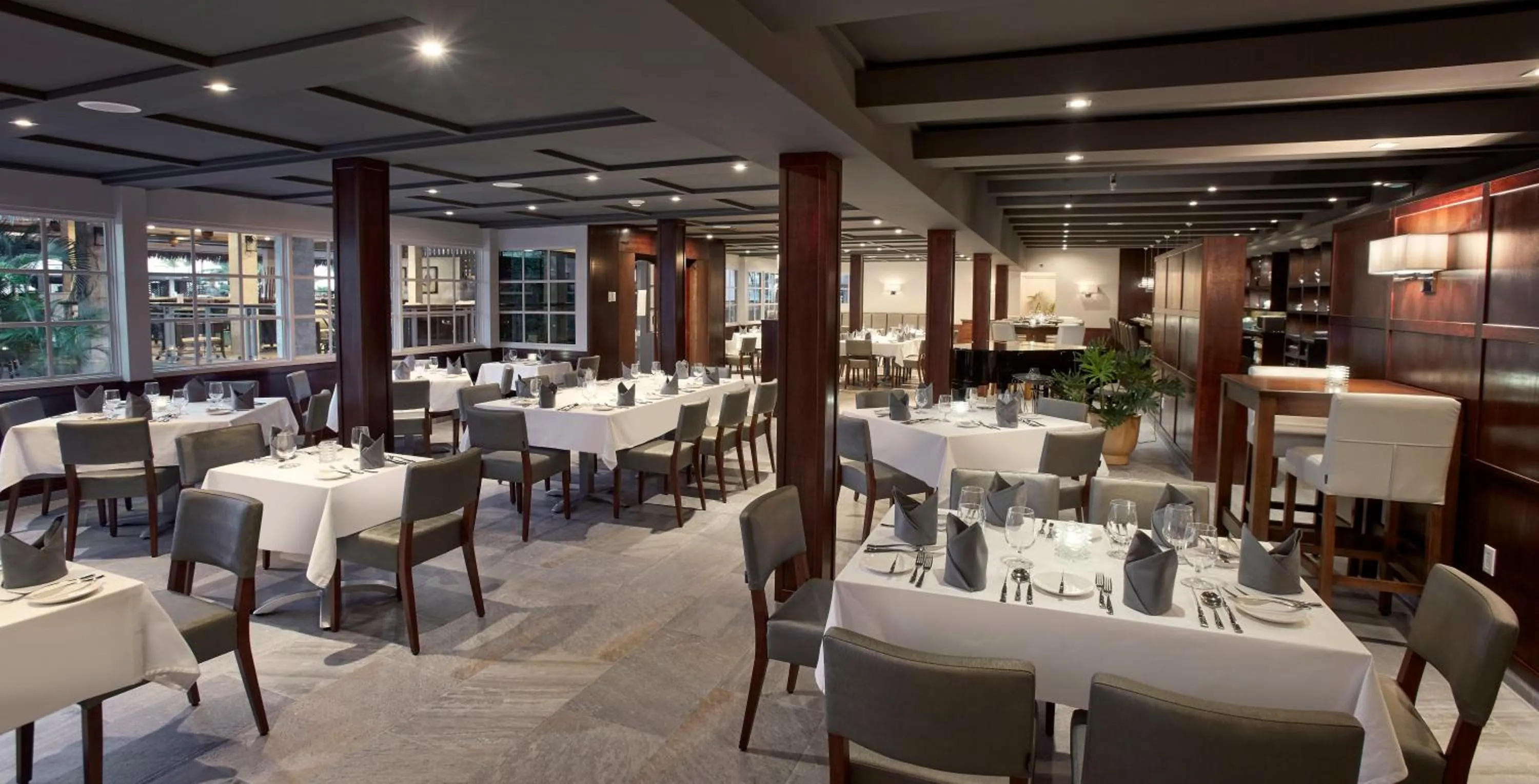 Restaurant/places to eat in Manchebo Beach Resort and Spa