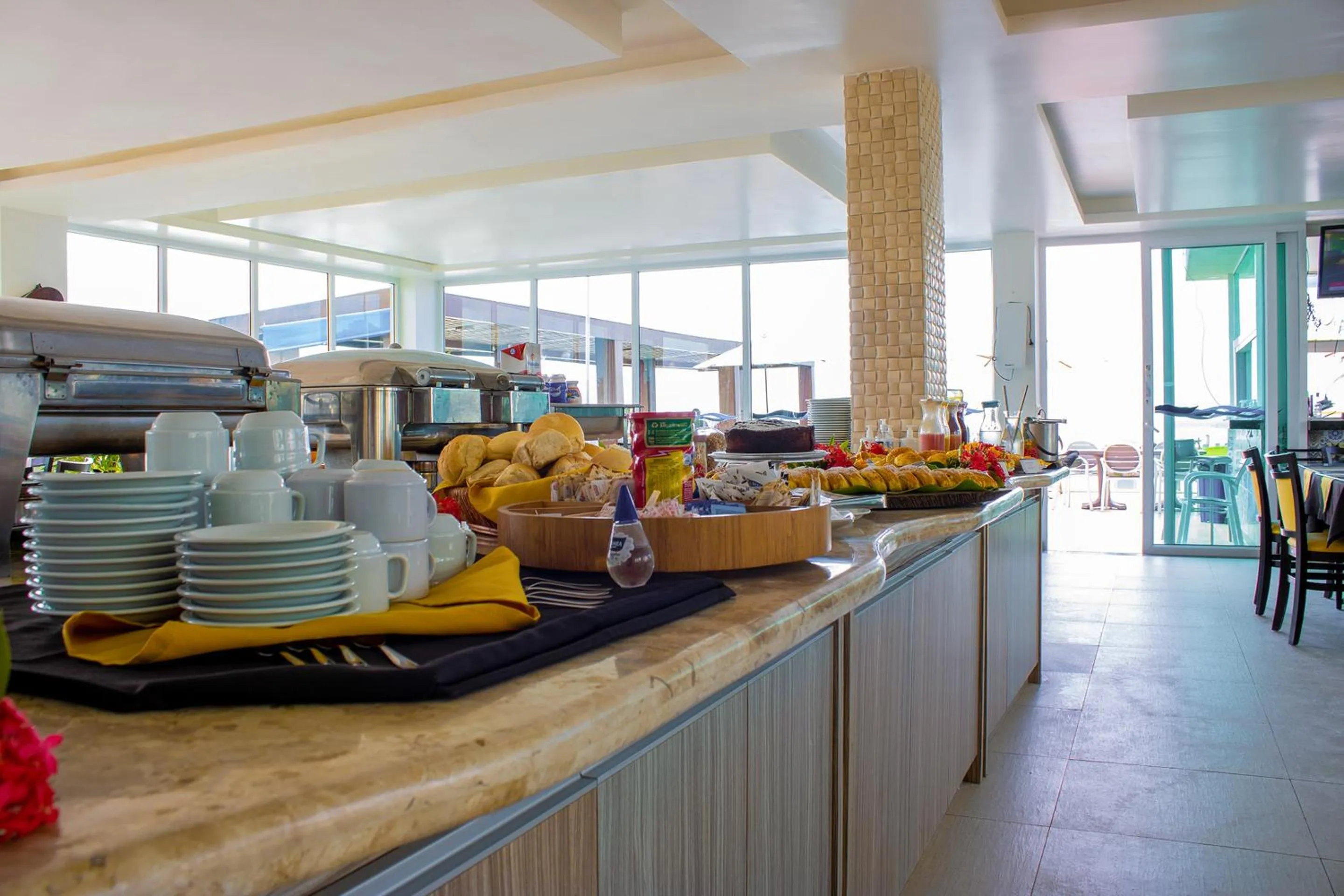 Restaurant/places to eat in Pousada Jirituba