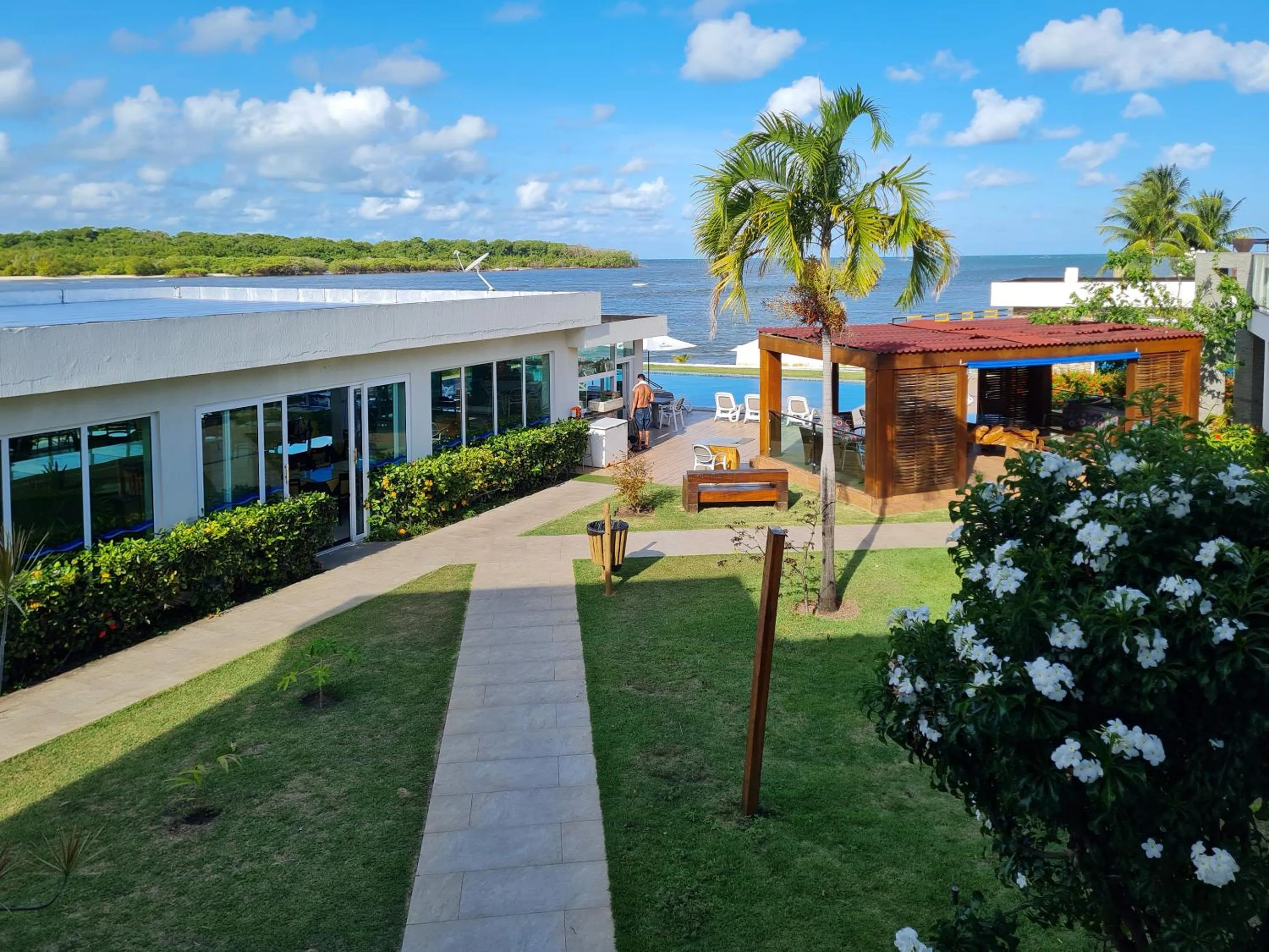 Property building in Pousada Jirituba