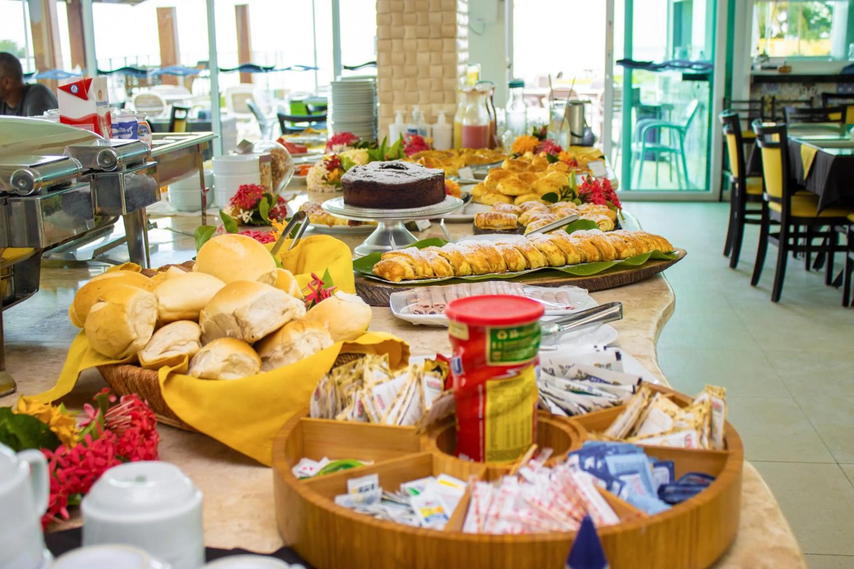 Restaurant/places to eat in Pousada Jirituba