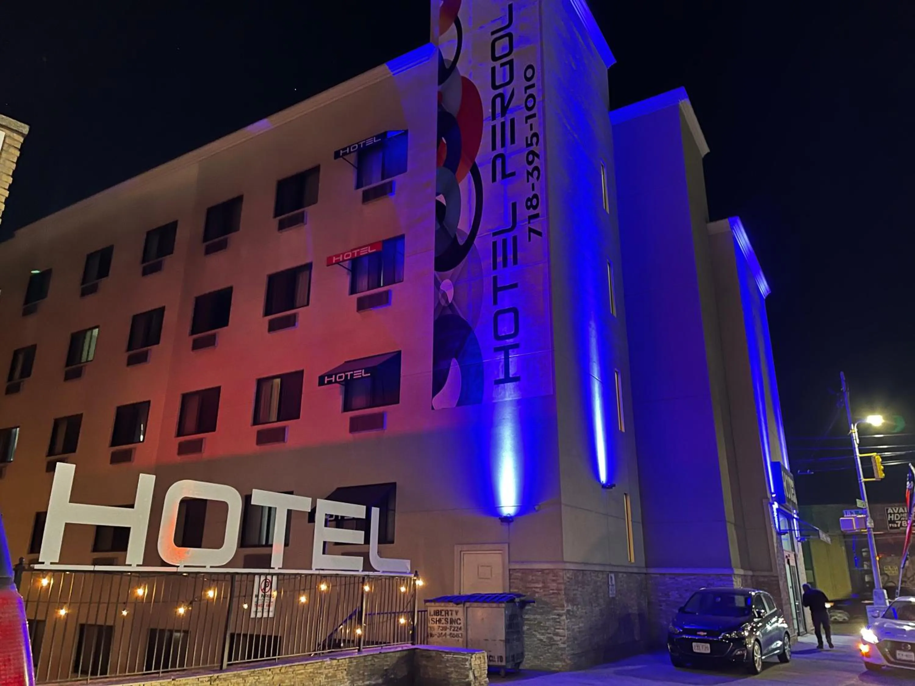 Property building in Hotel Pergola Jamaica JFK