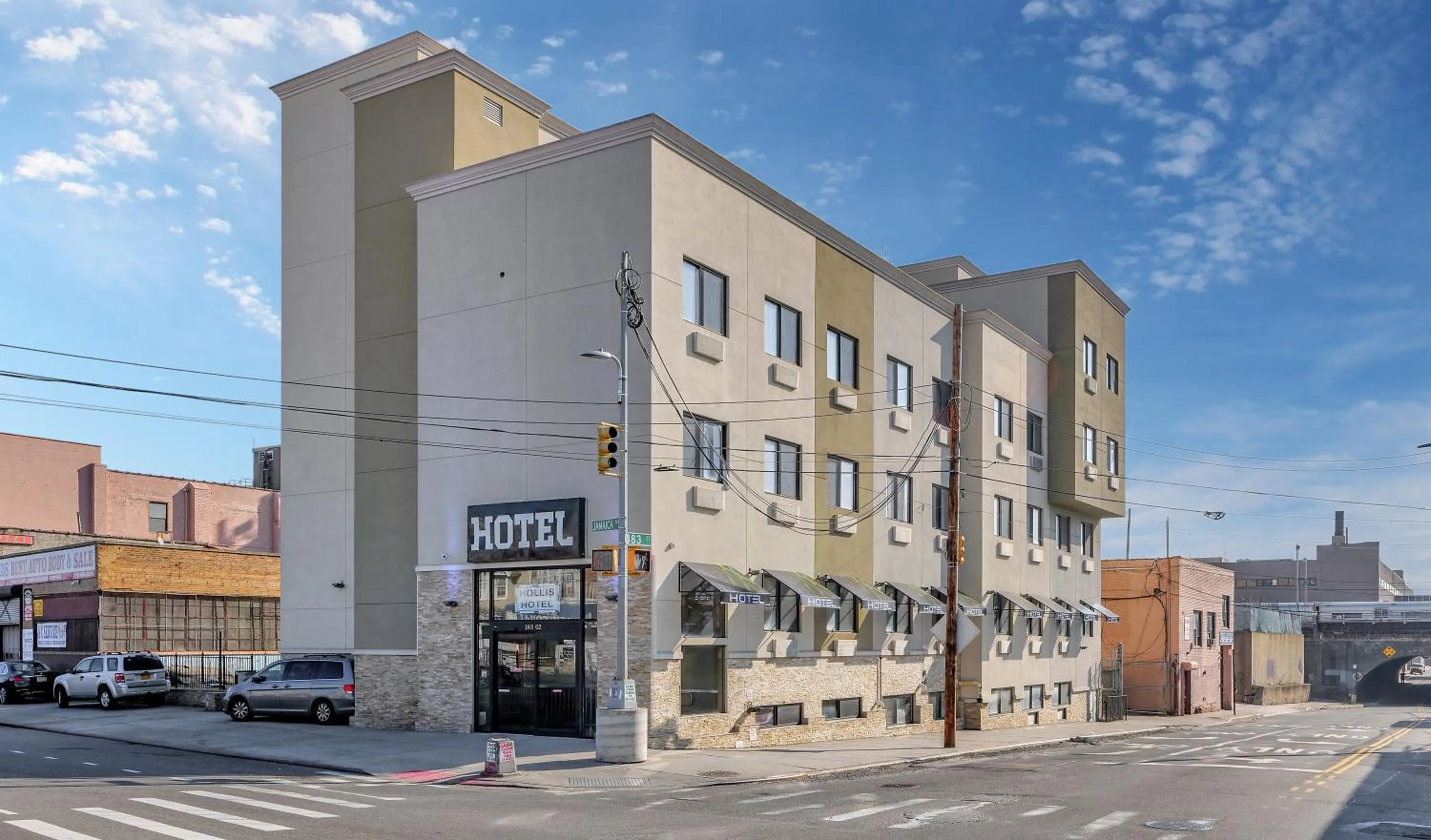 Property building in Hotel Pergola Jamaica JFK