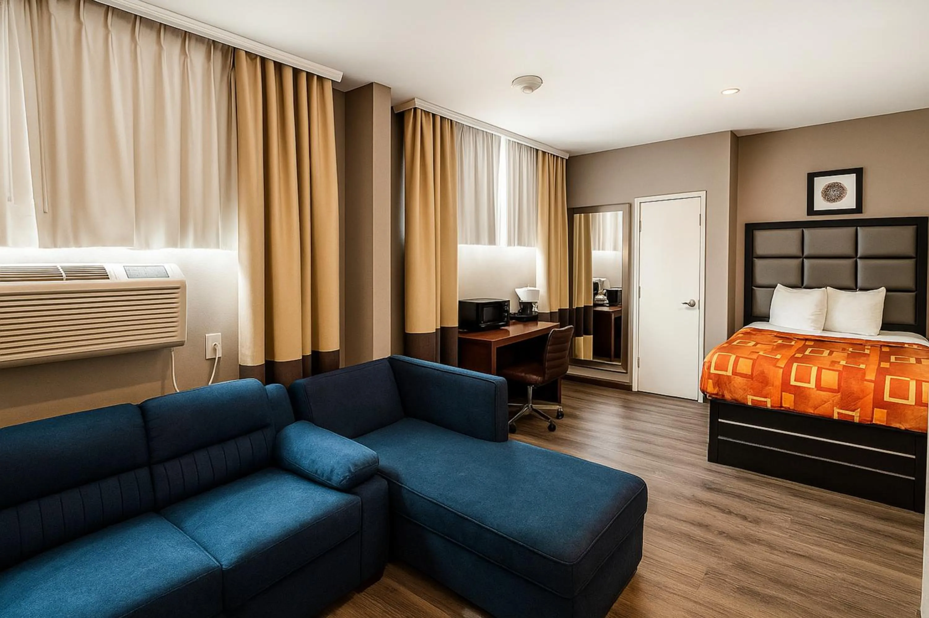 Bed in Hotel Pergola Jamaica JFK