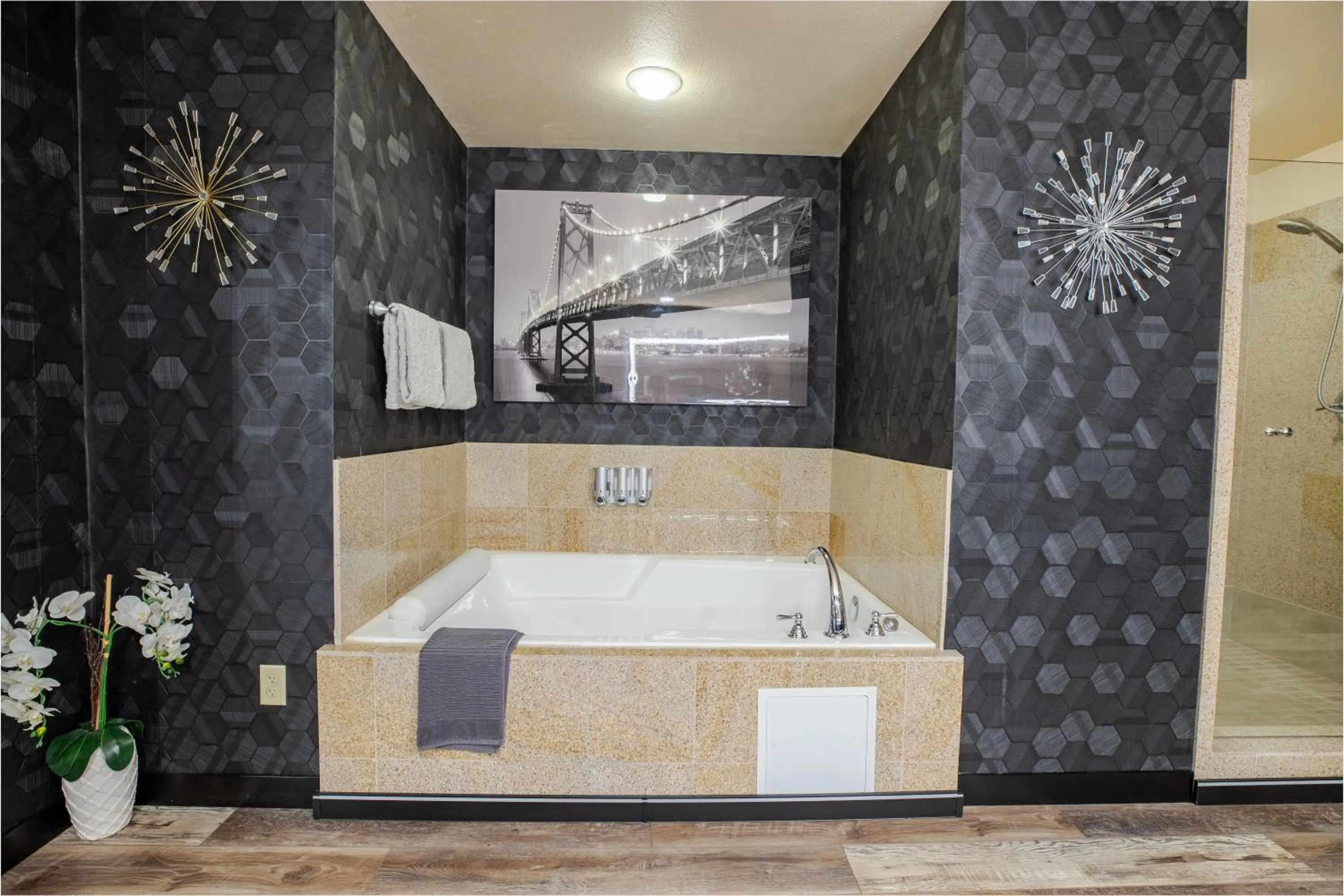 Bathroom in 2100 SqFt Penthouse Suite W/ Strip Views! POOL GYM