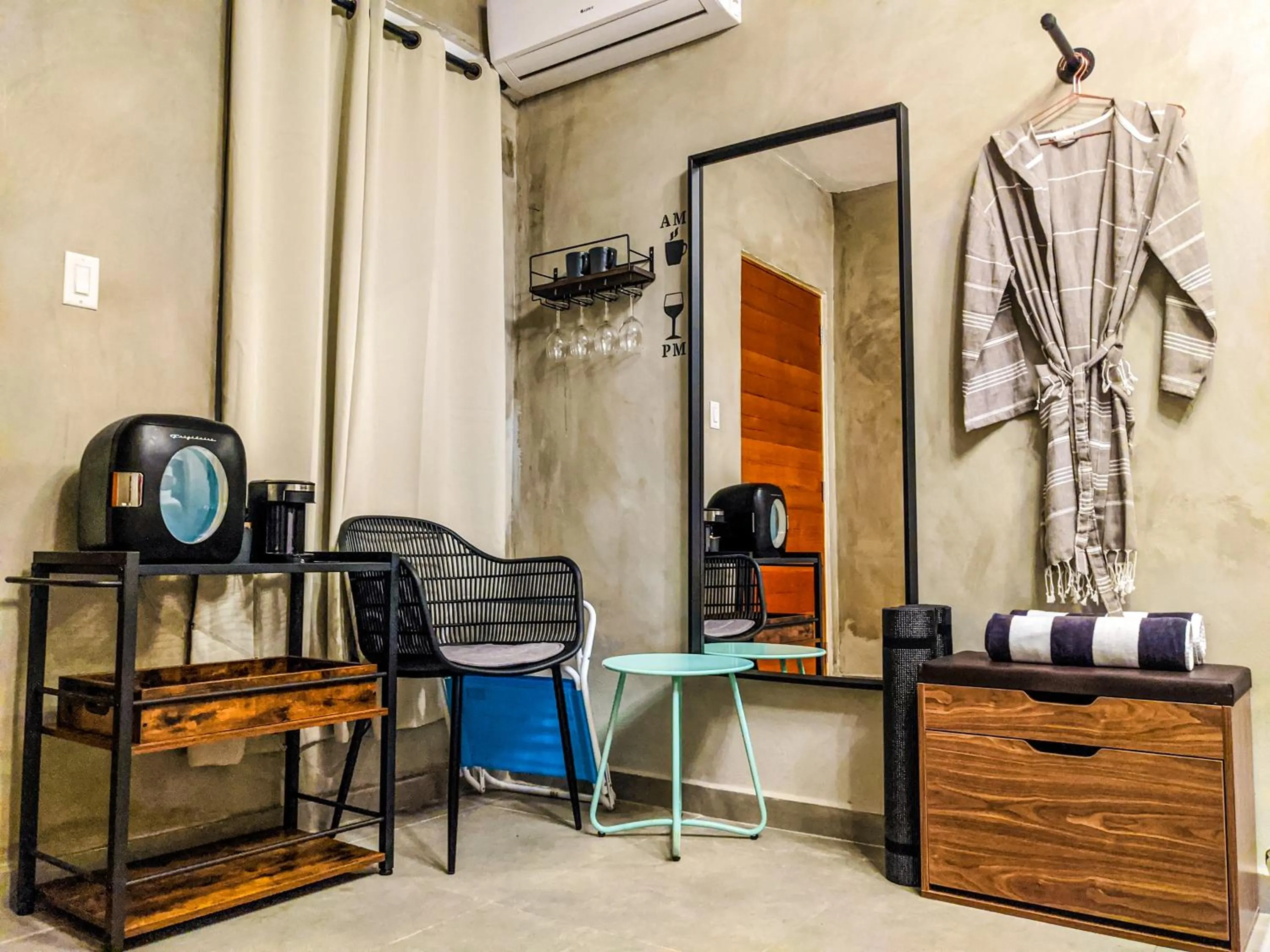 Bedroom in The Surfing Turtle