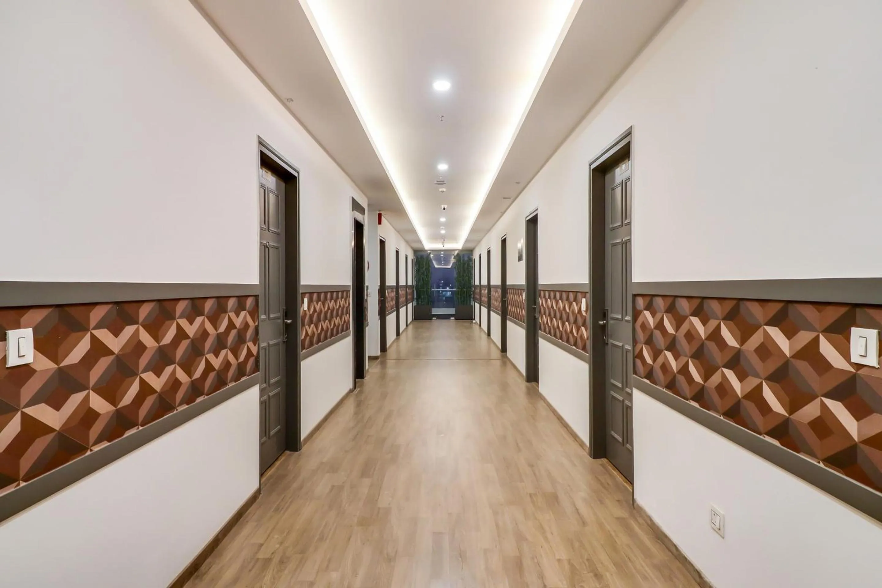 Lobby or reception in Super Townhouse Jashn