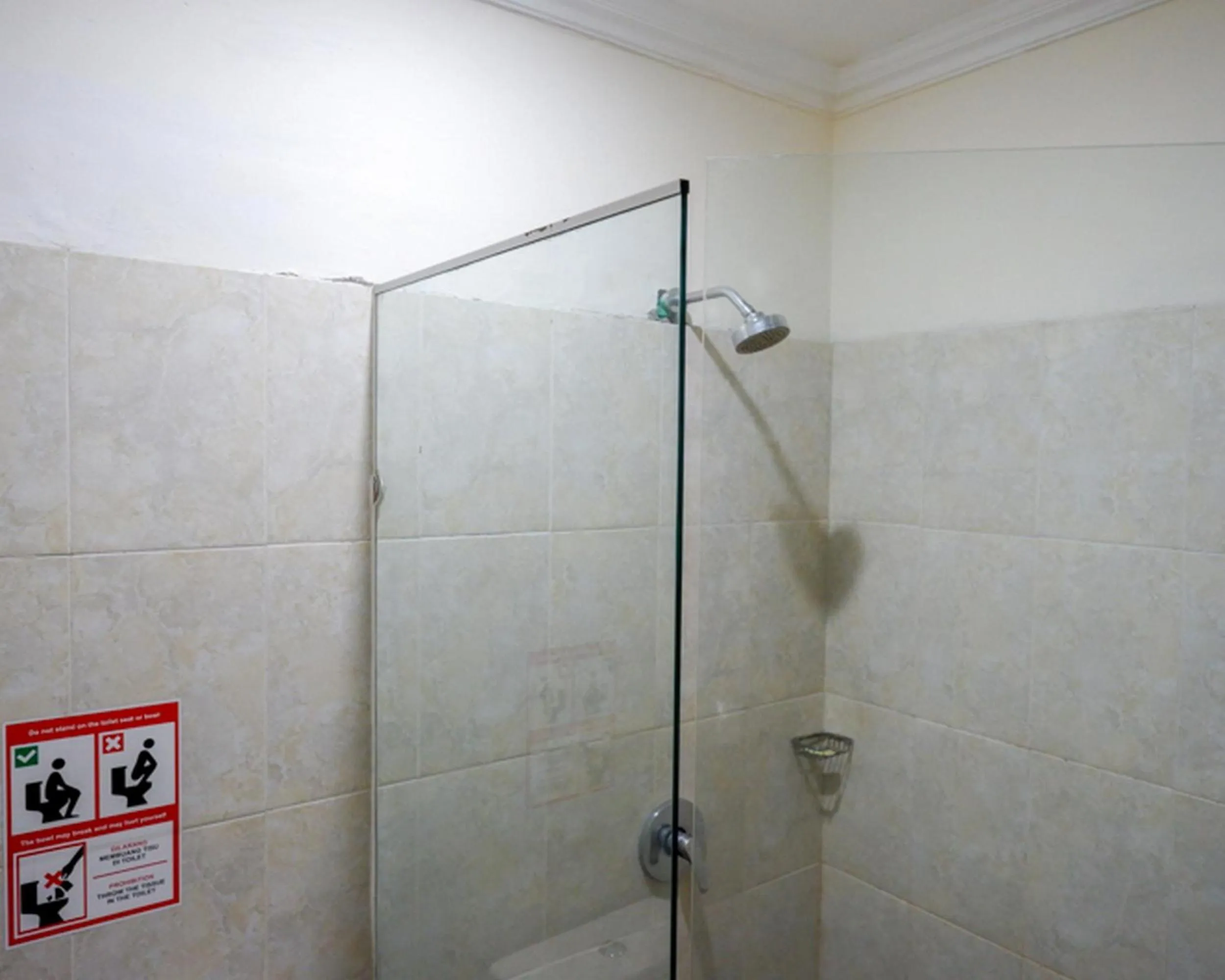 RedDoorz Plus @ Hotel Asih UNY