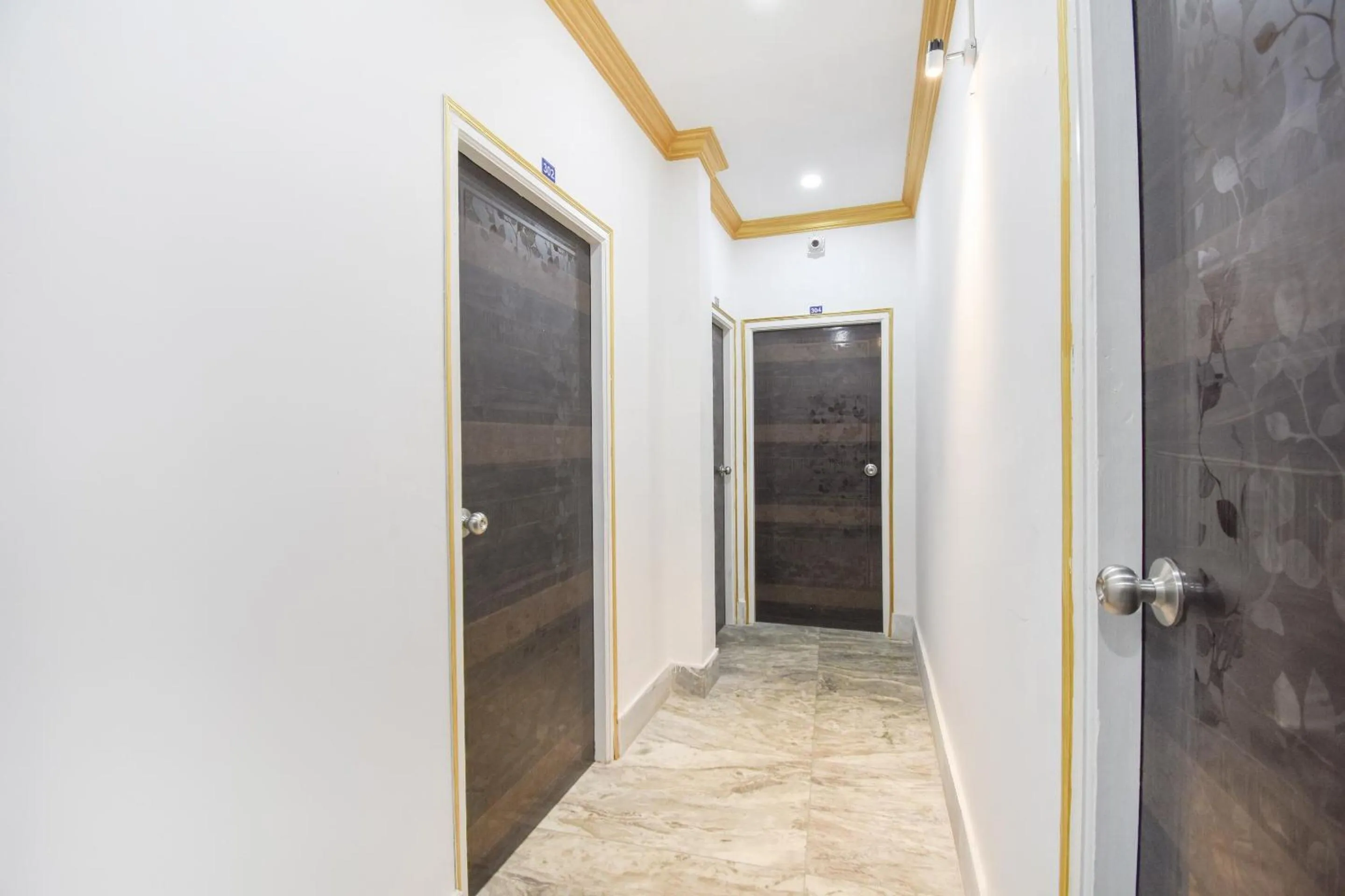 Lobby or reception in Hotel O Palki Palace Near Netaji Subhash Chandra Bose International Airport